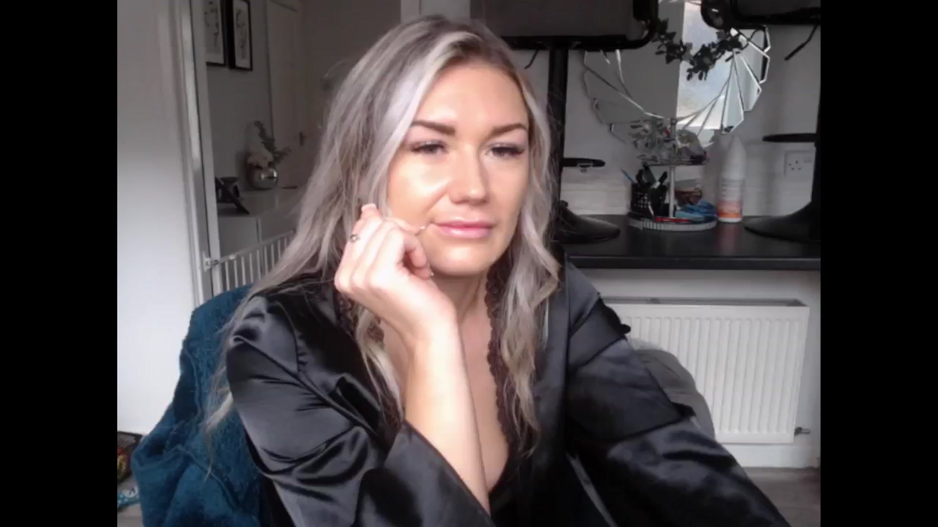 Gallery image thumbnail from LovelyLucy25's myfreecams stream on, 02/07/2025, 09:56 image 18 of 20