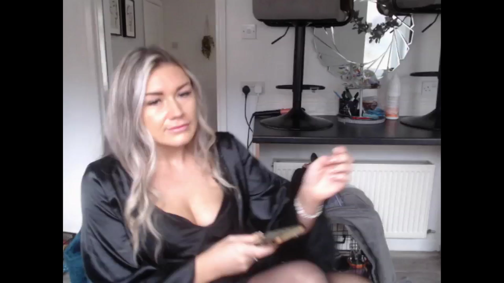 Gallery image thumbnail from LovelyLucy25's myfreecams stream on, 02/07/2025, 09:56 image 16 of 20