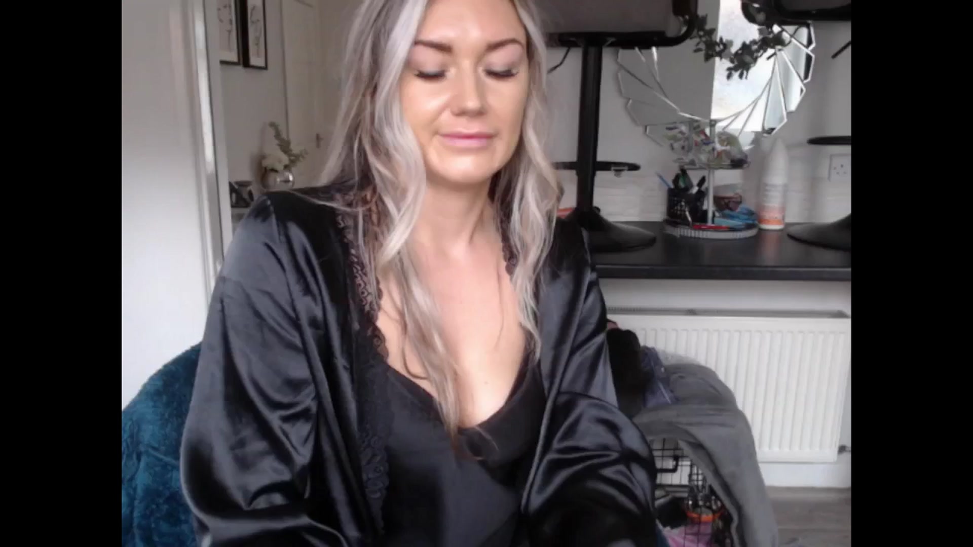 Gallery image thumbnail from LovelyLucy25's myfreecams stream on, 02/07/2025, 10:33 image 7 of 20