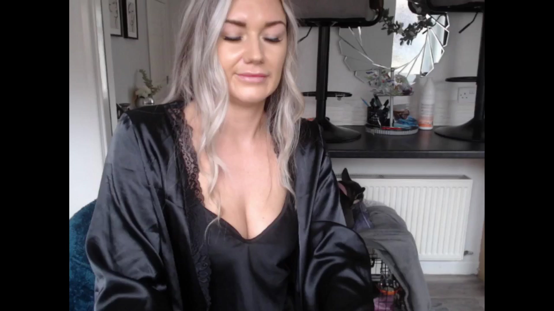 Gallery image thumbnail from LovelyLucy25's myfreecams stream on, 02/07/2025, 10:33 image 20 of 20