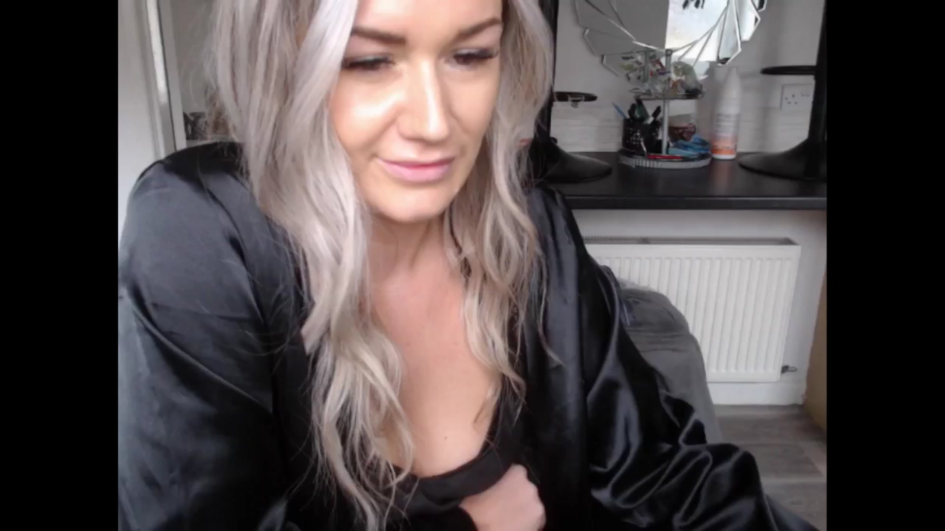 Gallery image thumbnail from LovelyLucy25's myfreecams stream on, 02/07/2025, 11:27 image 5 of 20
