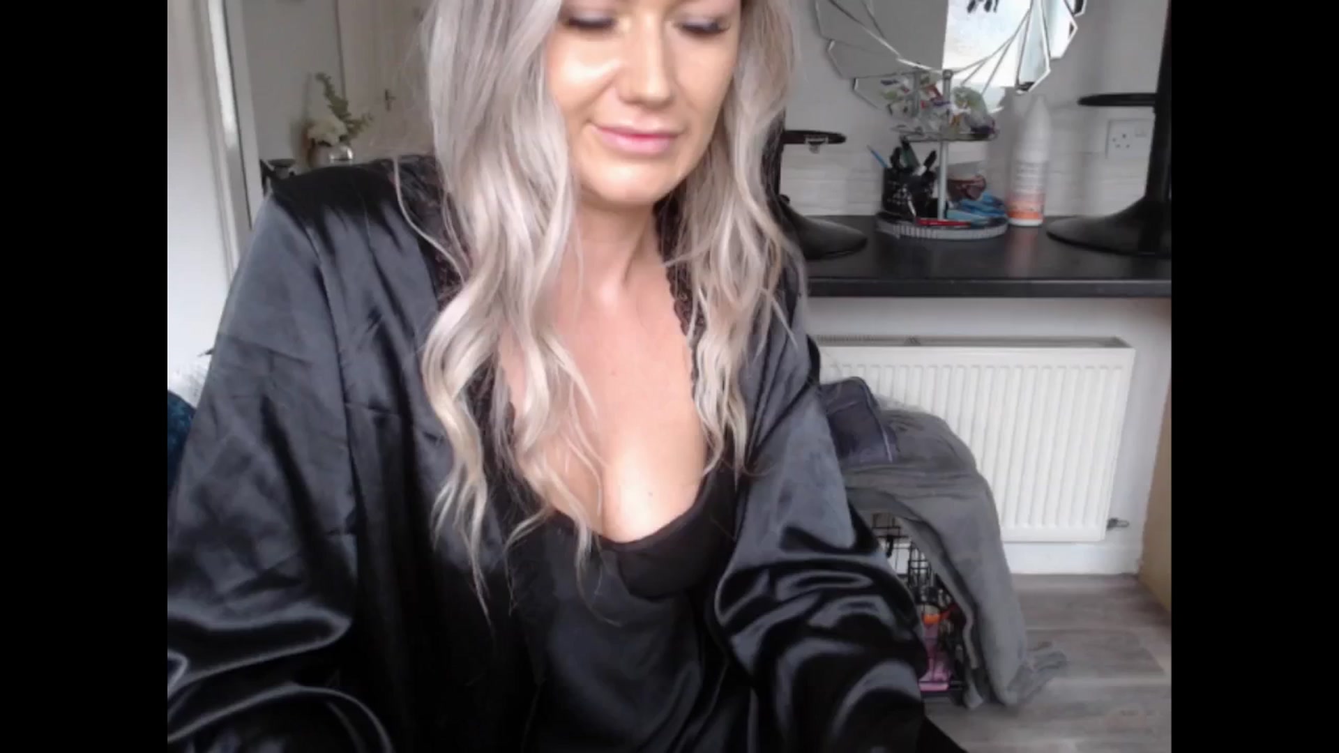 Gallery image thumbnail from LovelyLucy25's myfreecams stream on, 02/07/2025, 11:27 image 2 of 20