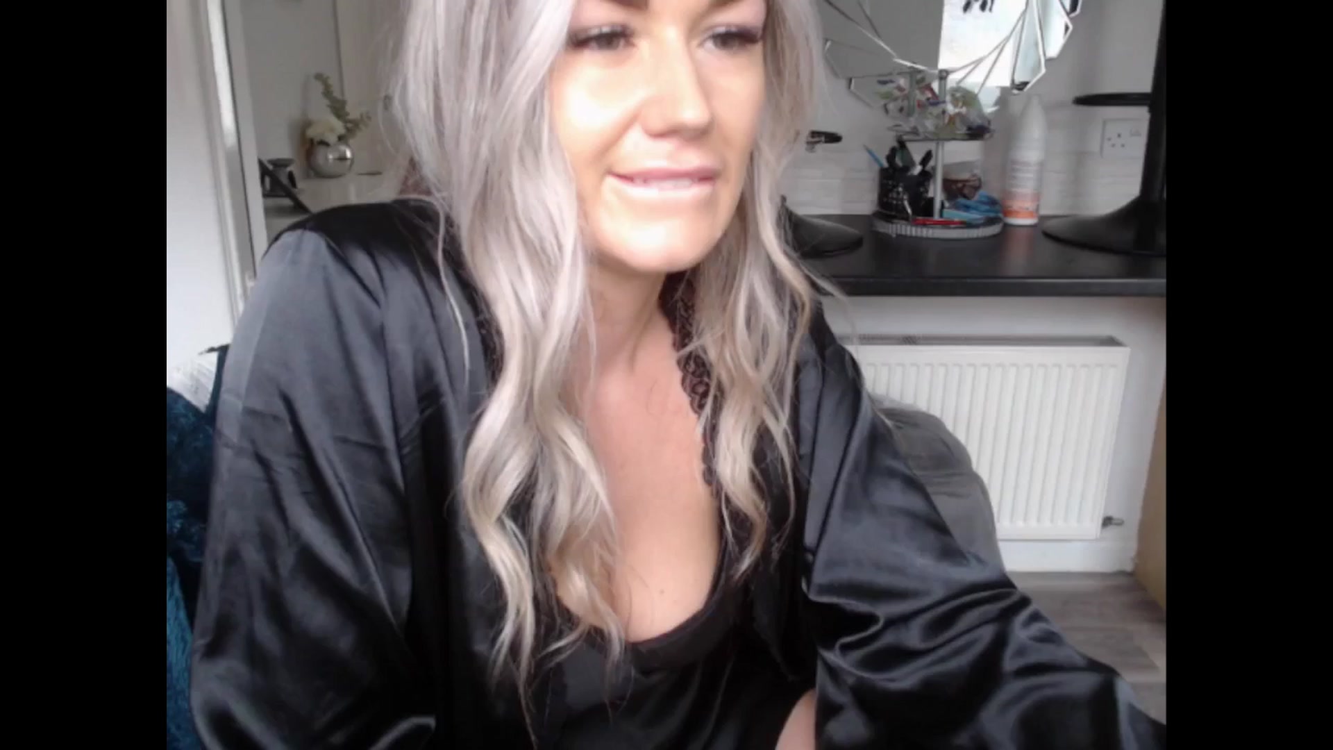 Gallery image thumbnail from LovelyLucy25's myfreecams stream on, 02/07/2025, 11:27 image 3 of 20