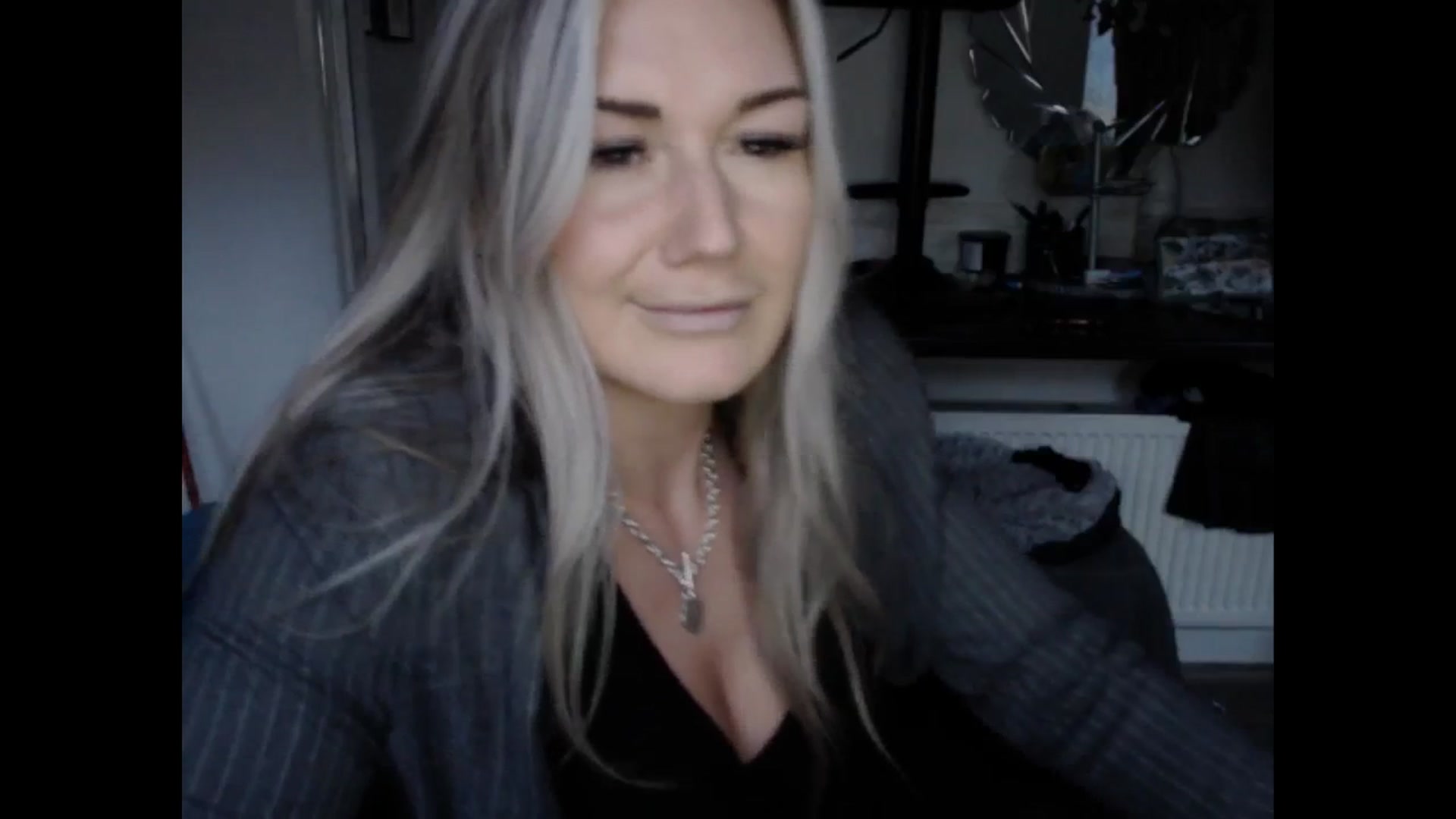 Gallery image thumbnail from LovelyLucy25's myfreecams stream on, 02/11/2025, 16:54 image 18 of 20