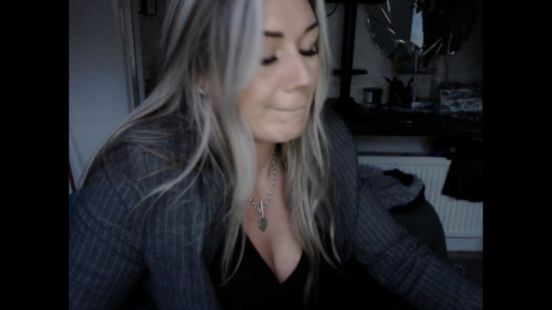 Gallery image thumbnail from LovelyLucy25's myfreecams stream on, 02/11/2025, 16:54 image 19 of 20