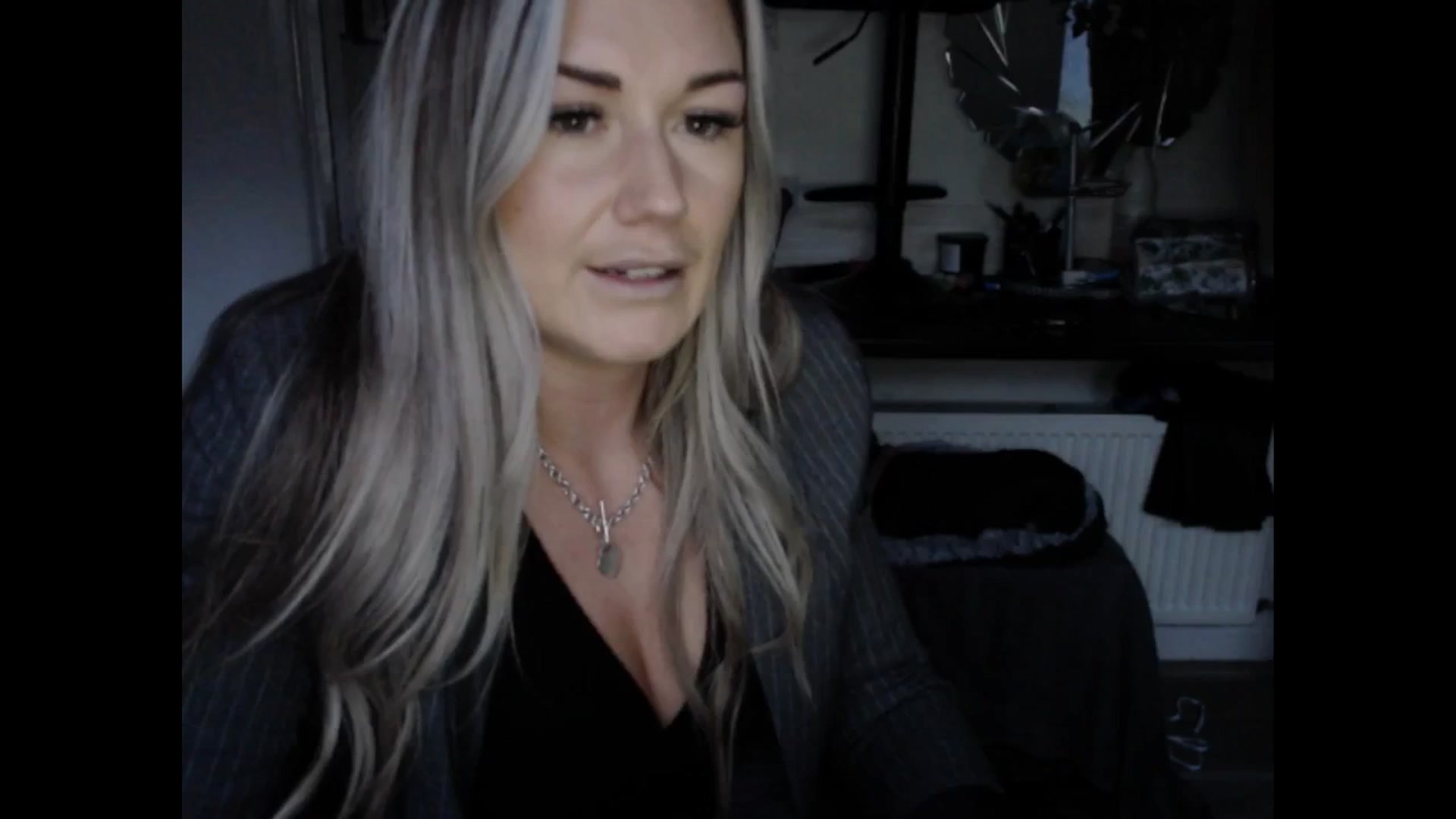 Gallery image thumbnail from LovelyLucy25's myfreecams stream on, 02/11/2025, 17:18 image 4 of 20