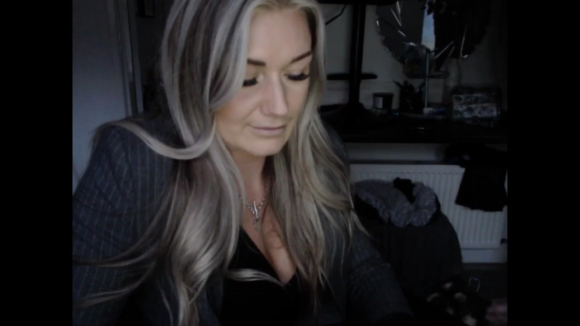 Gallery image thumbnail from LovelyLucy25's myfreecams stream on, 02/11/2025, 17:18 image 8 of 20