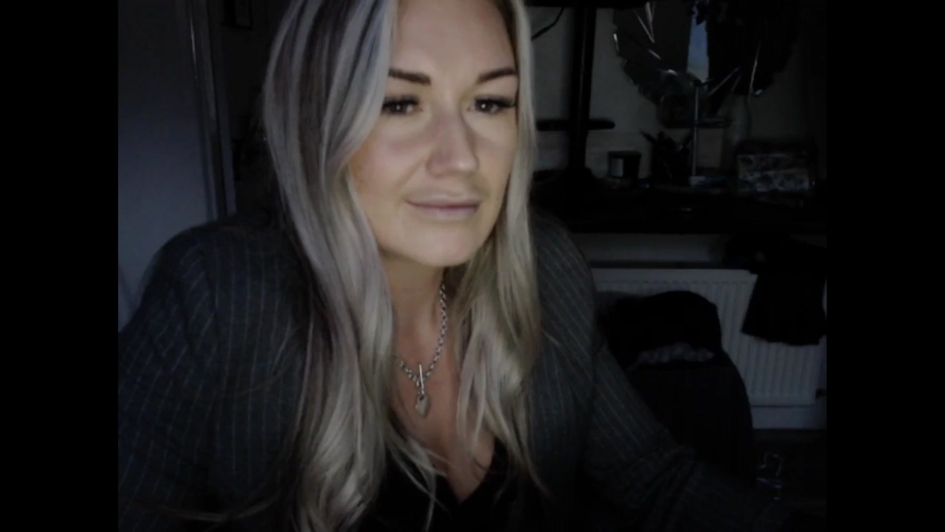 Gallery image thumbnail from LovelyLucy25's myfreecams stream on, 02/11/2025, 17:18 image 12 of 20