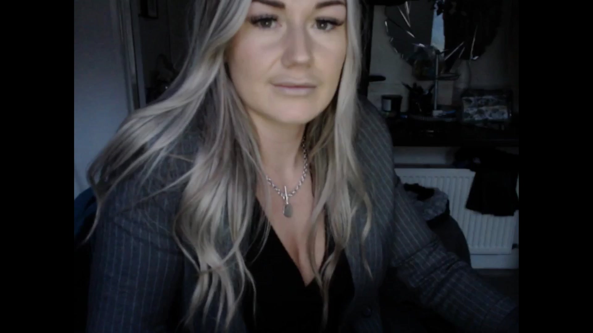 Gallery image thumbnail from LovelyLucy25's myfreecams stream on, 02/11/2025, 17:18 image 1 of 20