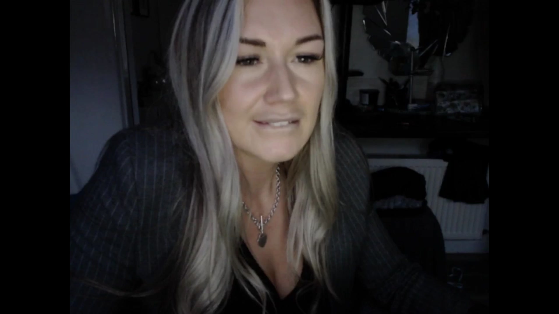 Gallery image thumbnail from LovelyLucy25's myfreecams stream on, 02/11/2025, 17:18 image 11 of 20
