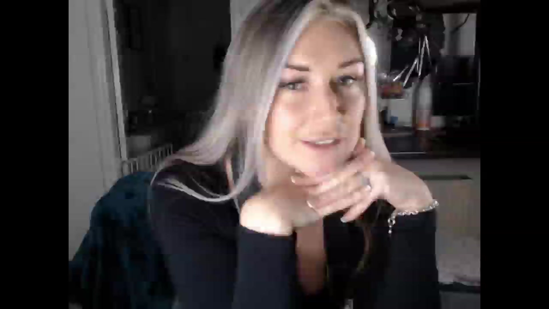 Gallery image thumbnail from LovelyLucy25's myfreecams stream on, 02/13/2025, 17:55 image 16 of 20