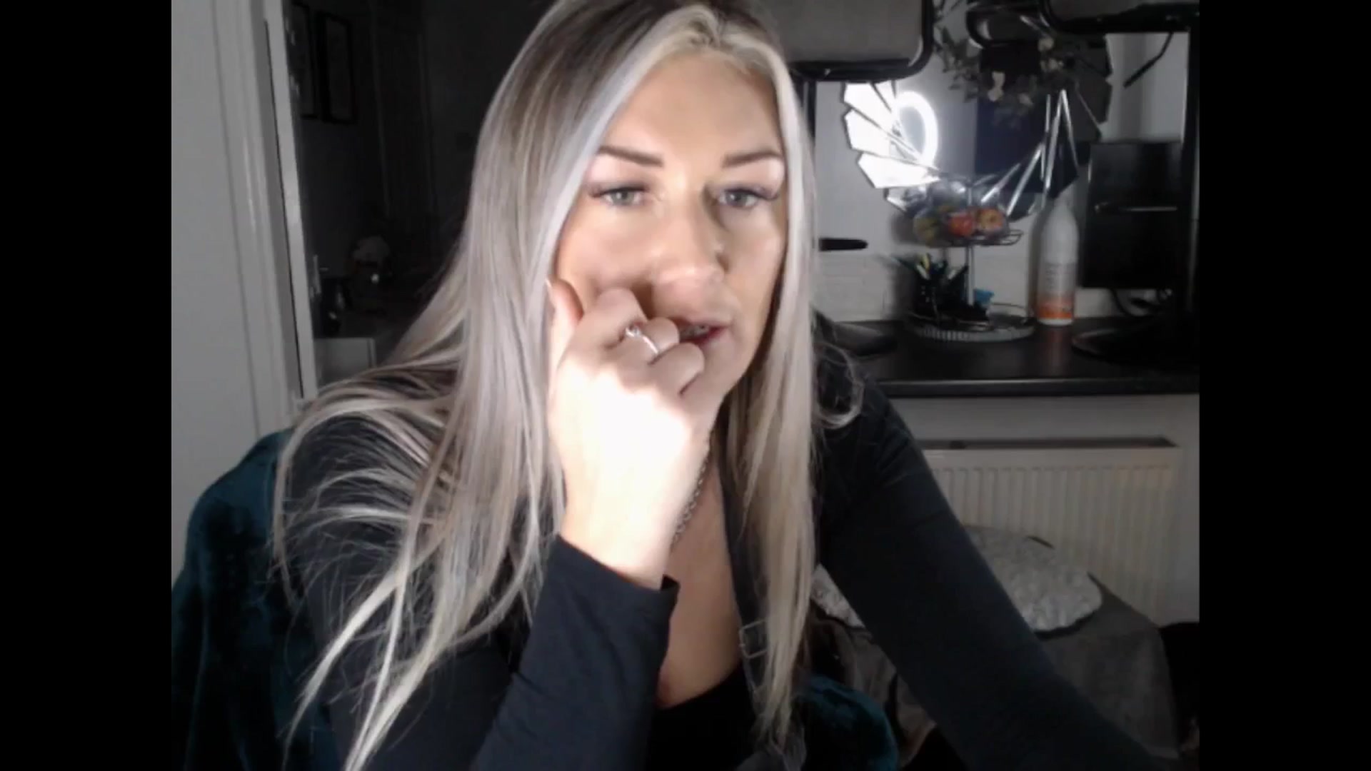 Gallery image thumbnail from LovelyLucy25's myfreecams stream on, 02/13/2025, 17:55 image 1 of 20