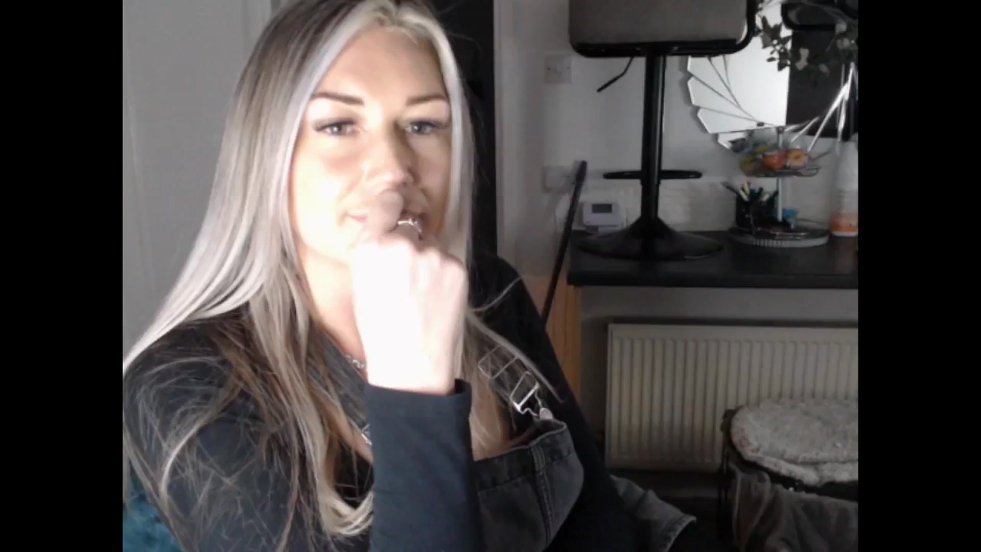 Gallery image thumbnail from LovelyLucy25's myfreecams stream on, 02/13/2025, 19:04 image 20 of 20