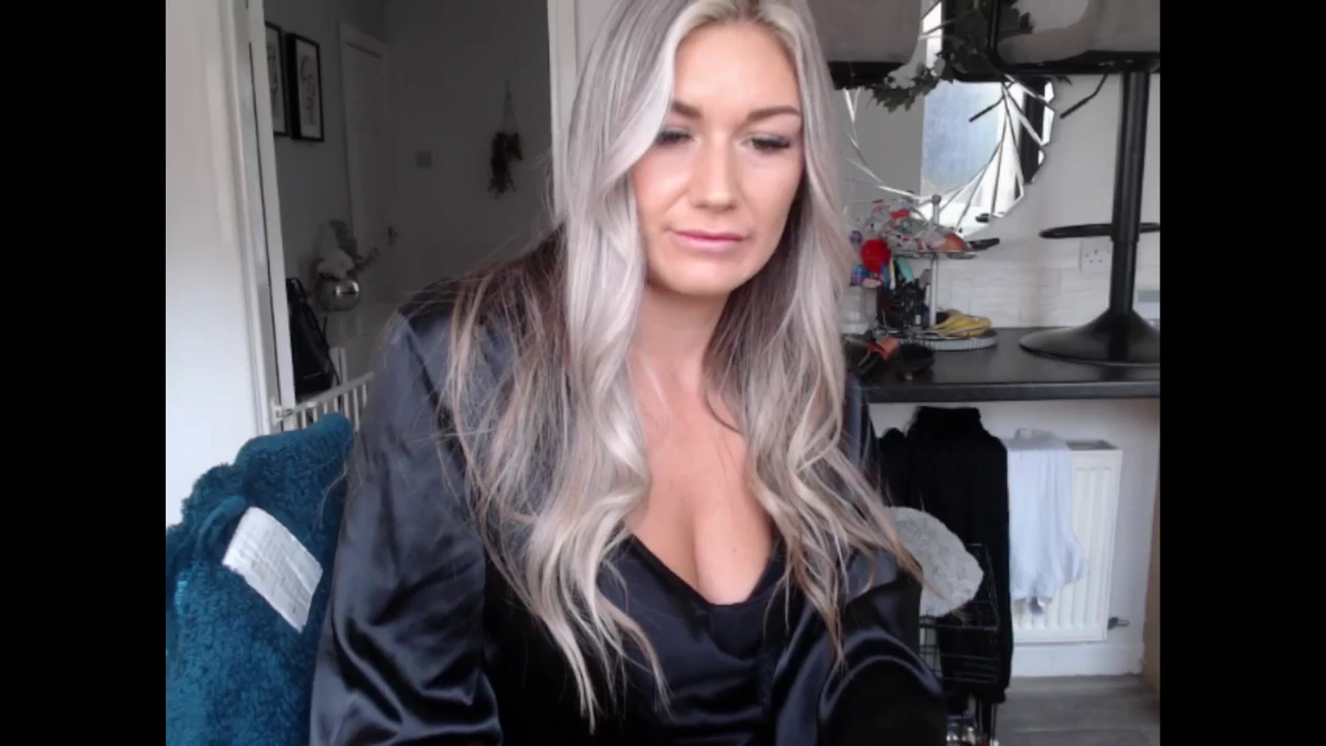Gallery image thumbnail from LovelyLucy25's myfreecams stream on, 03/01/2025, 12:54 image 19 of 20