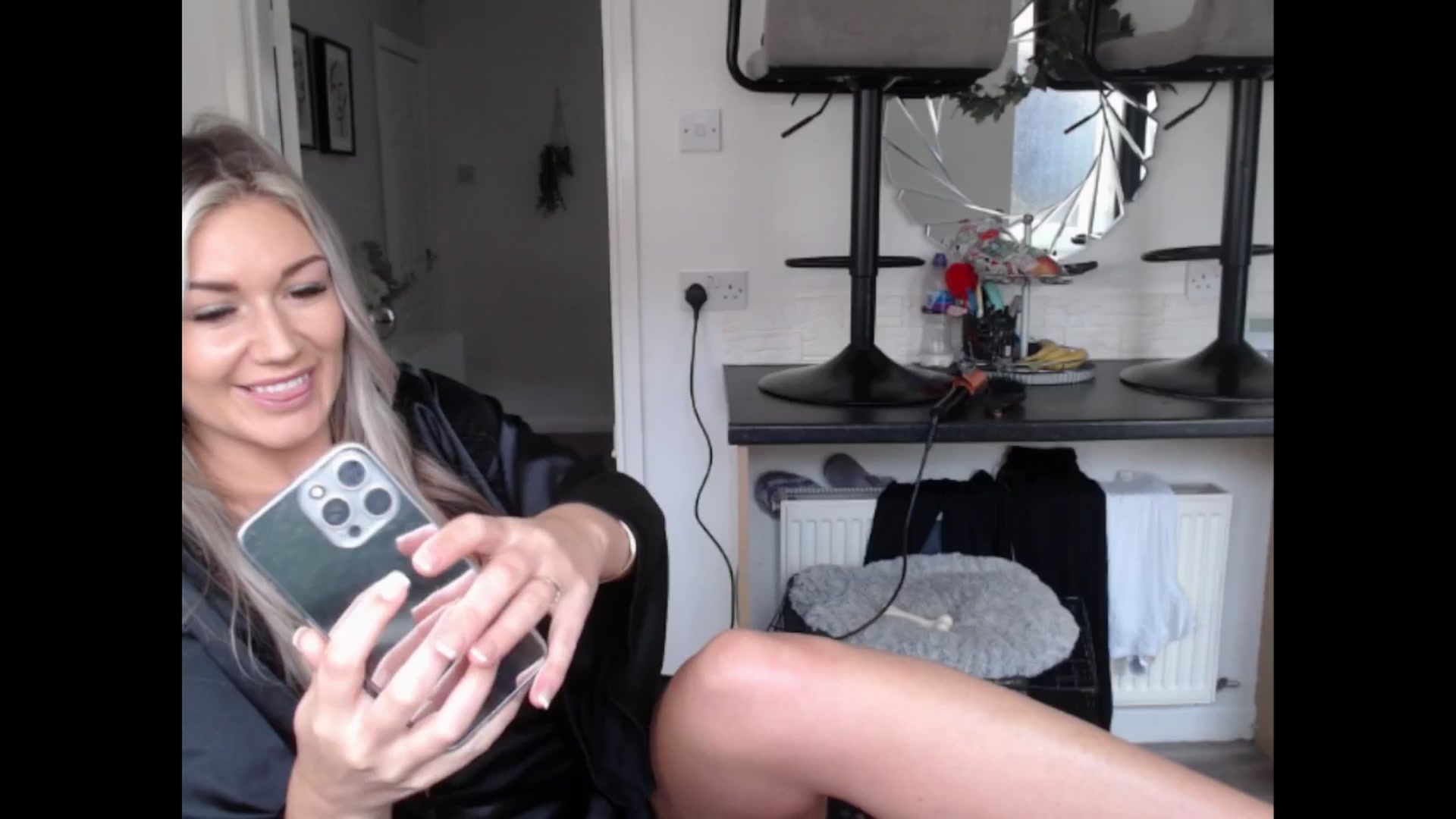 Gallery image thumbnail from LovelyLucy25's myfreecams stream on, 03/01/2025, 12:54 image 20 of 20