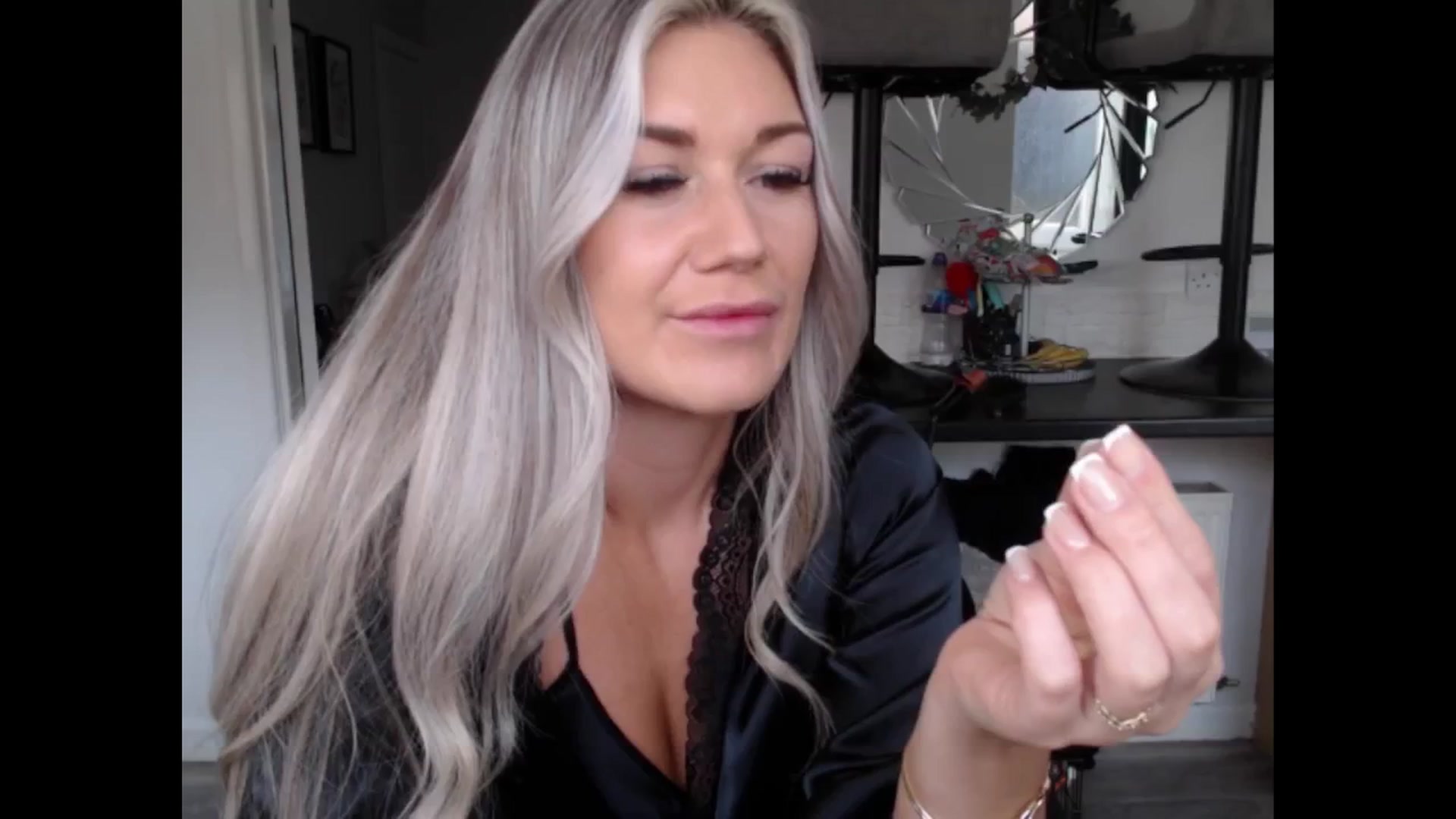 Gallery image thumbnail from LovelyLucy25's myfreecams stream on, 03/01/2025, 12:54 image 1 of 20