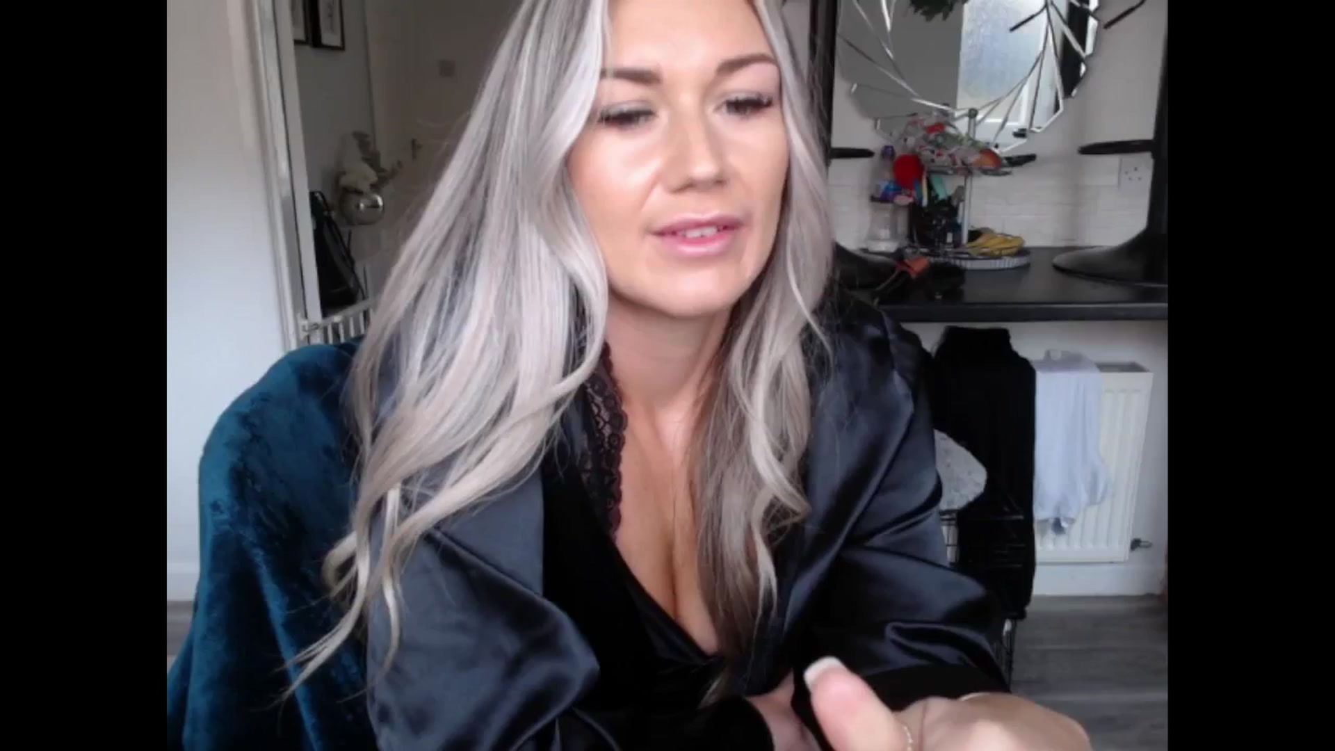 Gallery image thumbnail from LovelyLucy25's myfreecams stream on, 03/01/2025, 14:16 image 12 of 20