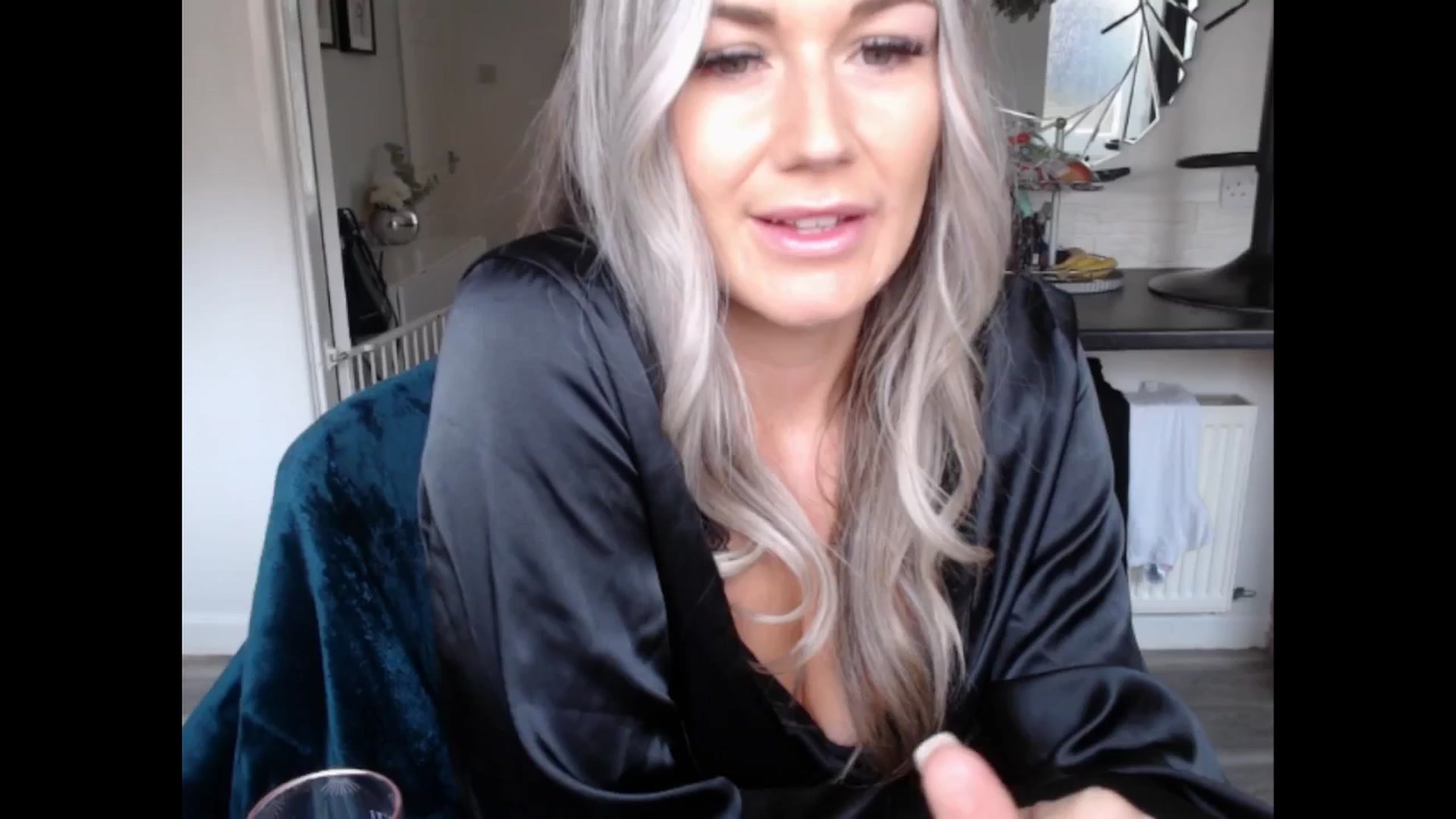 Gallery image thumbnail from LovelyLucy25's myfreecams stream on, 03/01/2025, 14:16 image 8 of 20