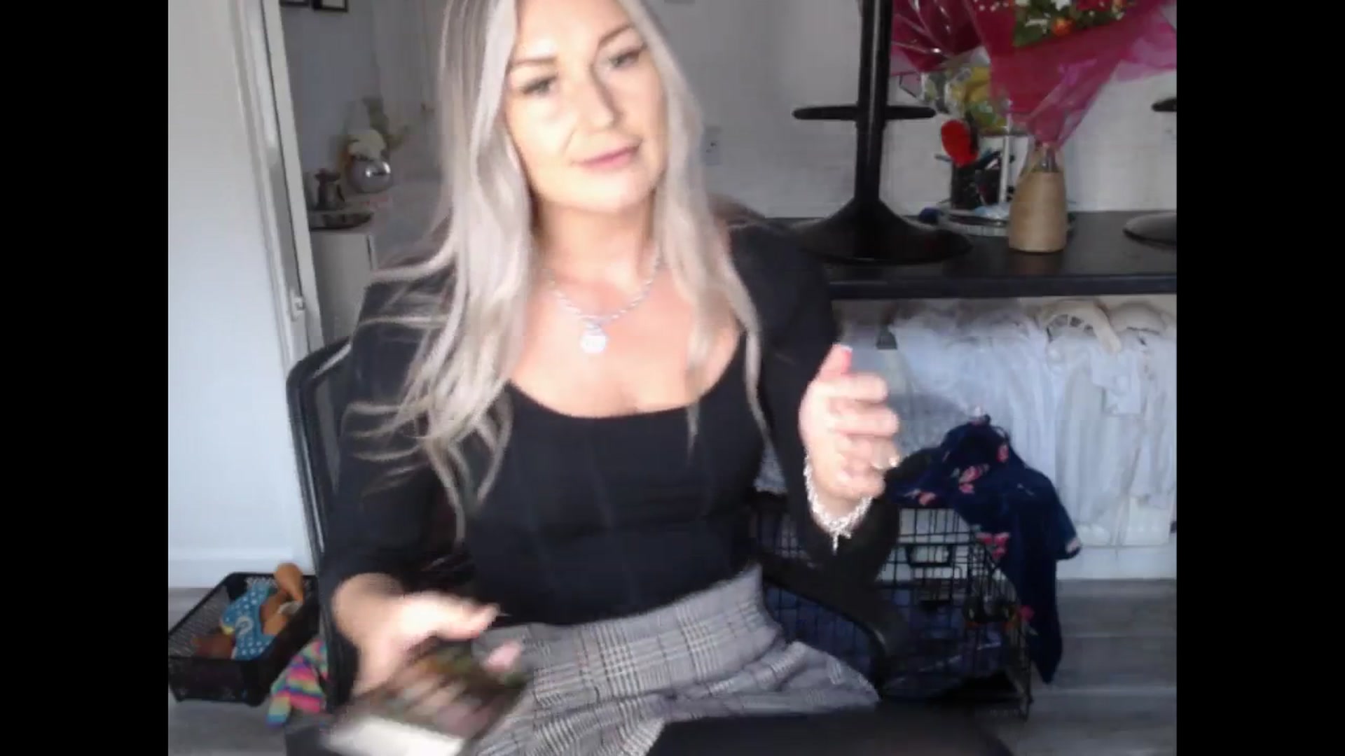 Gallery image thumbnail from LovelyLucy25's myfreecams stream on, 03/11/2025, 18:14 image 6 of 20