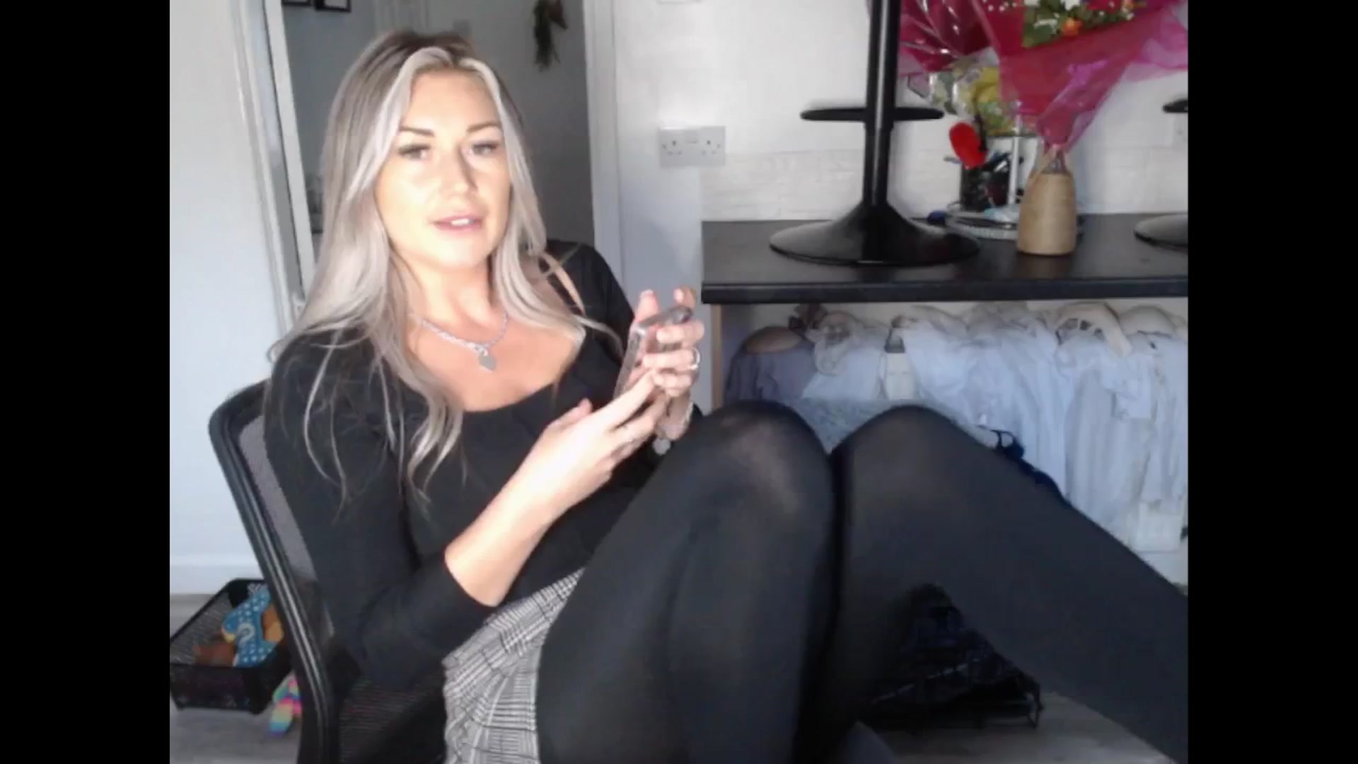 Gallery image thumbnail from LovelyLucy25's myfreecams stream on, 03/11/2025, 18:14 image 12 of 20
