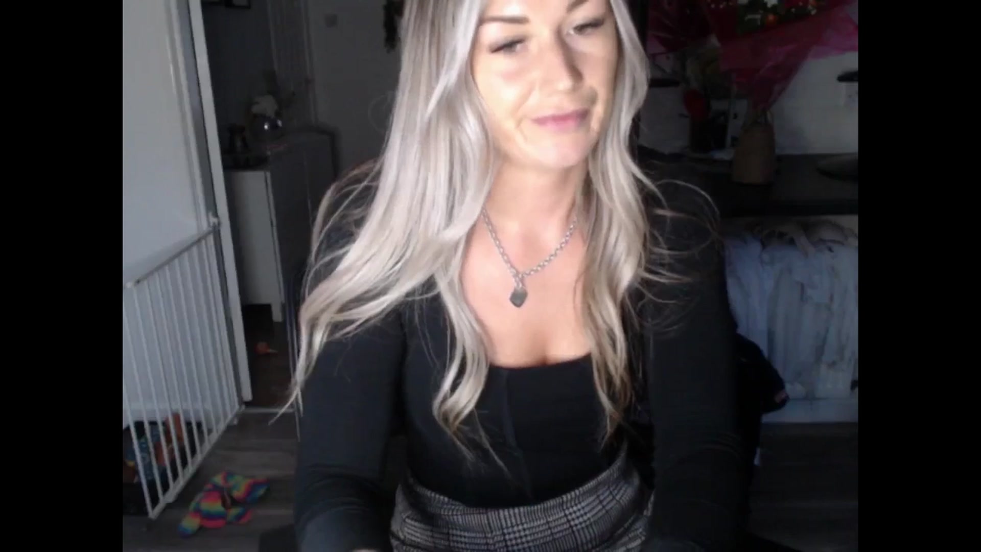 Gallery image thumbnail from LovelyLucy25's myfreecams stream on, 03/11/2025, 18:14 image 18 of 20
