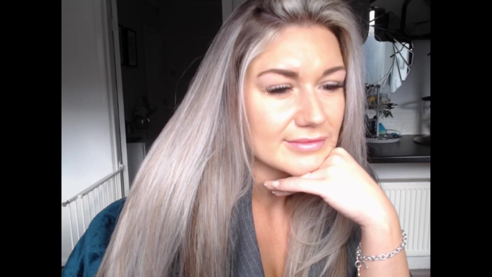 Gallery image thumbnail from LovelyLucy25's myfreecams stream on, 03/14/2025, 09:48 image 5 of 20
