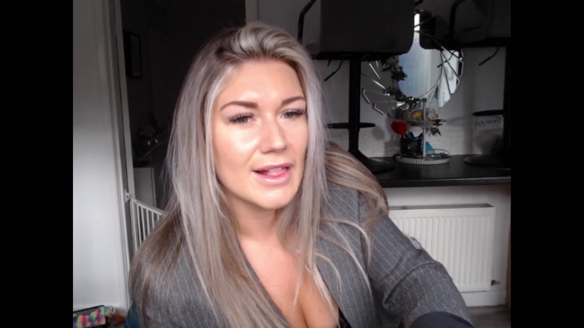 Gallery image thumbnail from LovelyLucy25's myfreecams stream on, 03/14/2025, 09:48 image 6 of 20