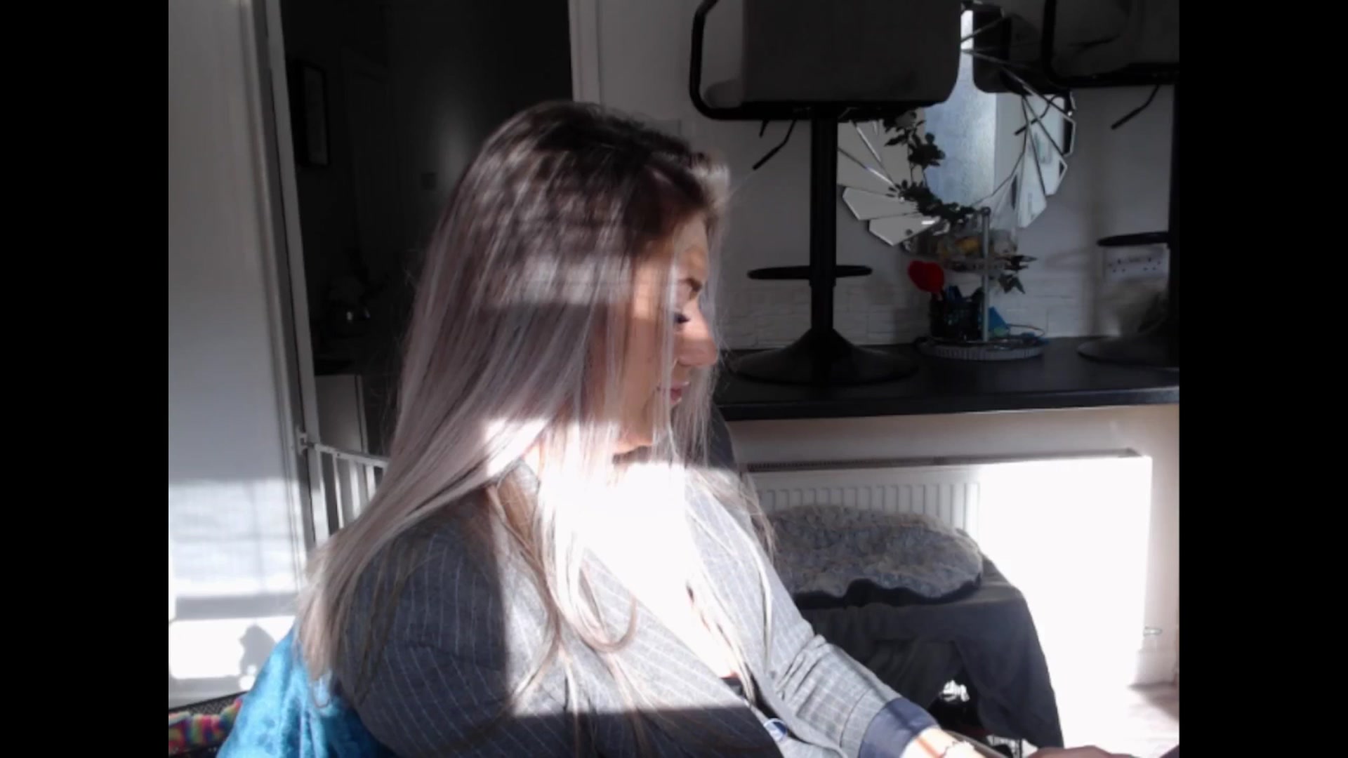 Gallery image thumbnail from LovelyLucy25's myfreecams stream on, 03/14/2025, 09:48 image 9 of 20