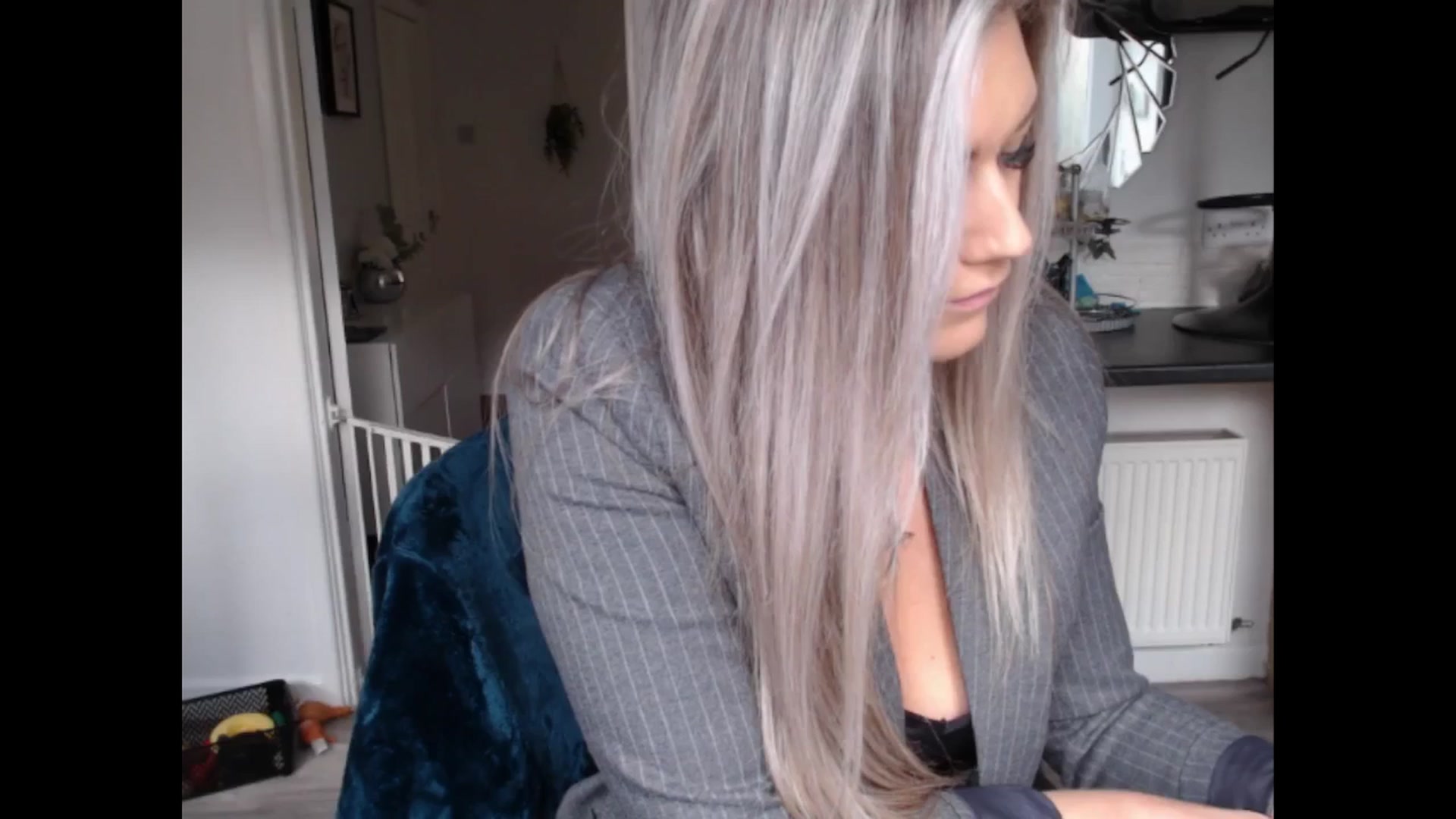 Gallery image thumbnail from LovelyLucy25's myfreecams stream on, 03/14/2025, 10:12 image 12 of 20