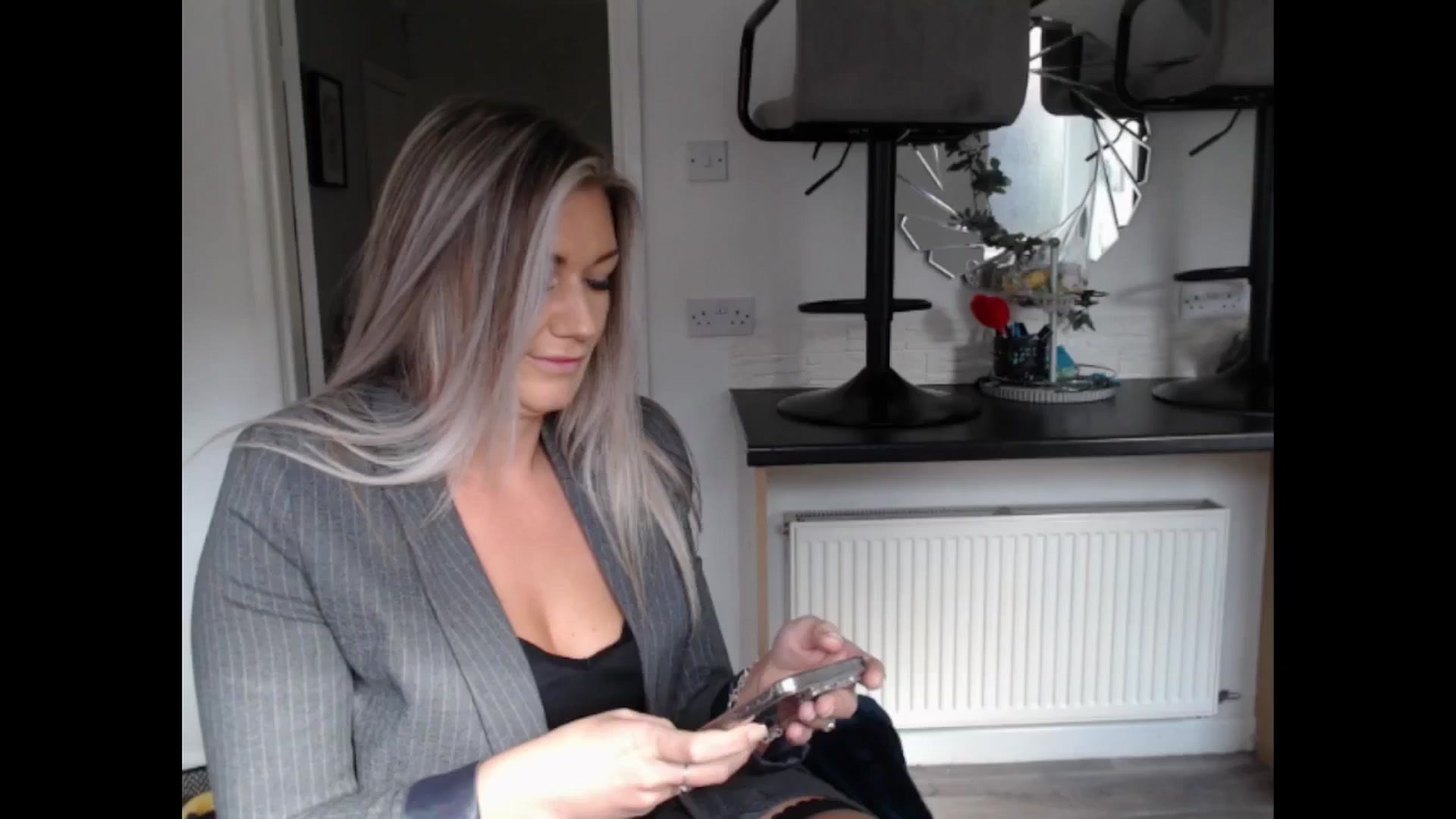 Gallery image thumbnail from LovelyLucy25's myfreecams stream on, 03/14/2025, 10:46 image 18 of 20