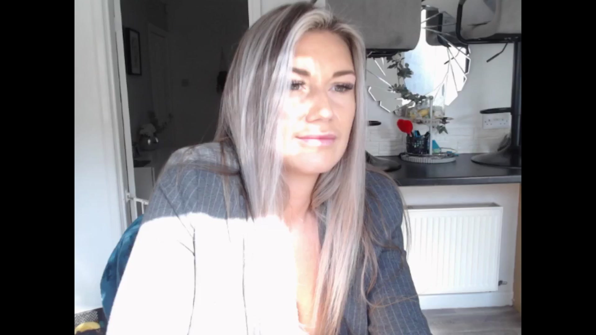 Gallery image thumbnail from LovelyLucy25's myfreecams stream on, 03/14/2025, 10:46 image 14 of 20