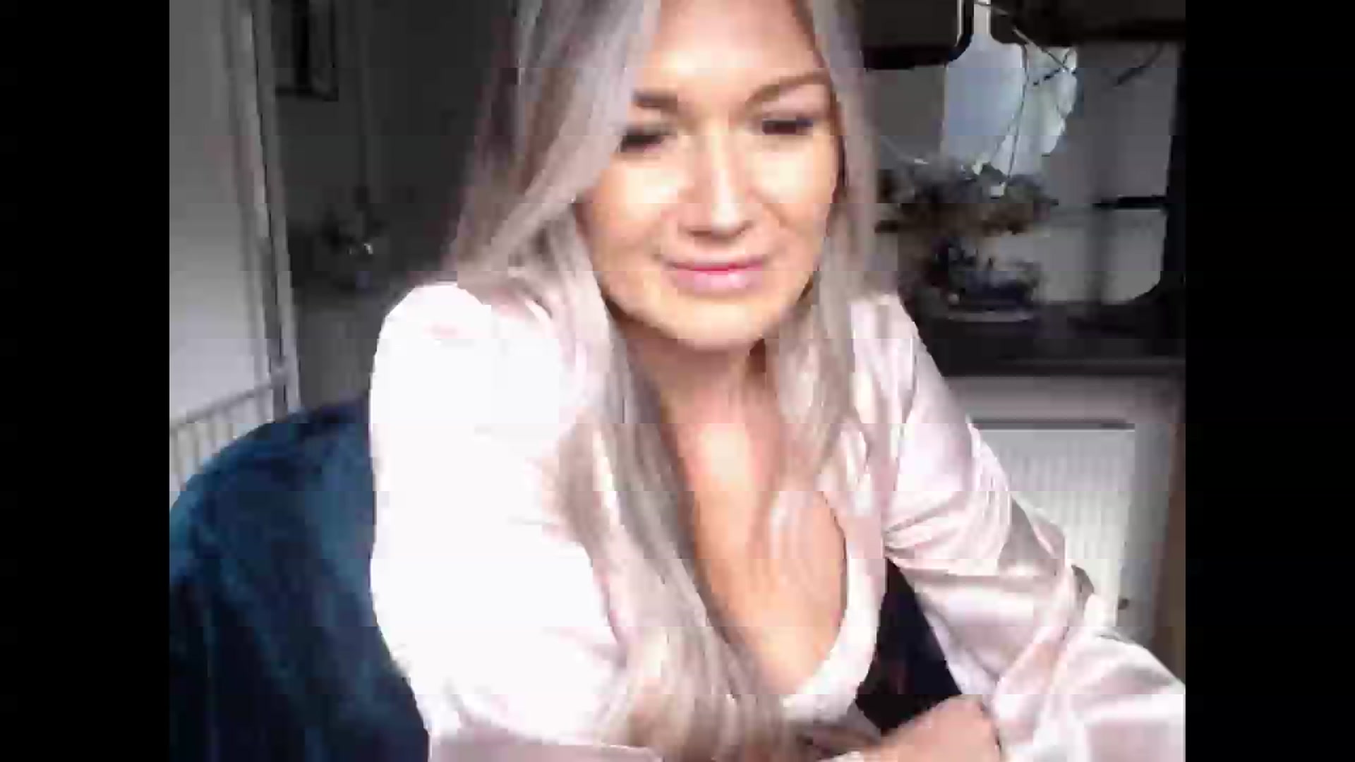 Gallery image thumbnail from LovelyLucy25's myfreecams stream on, 03/21/2025, 10:05 image 15 of 20