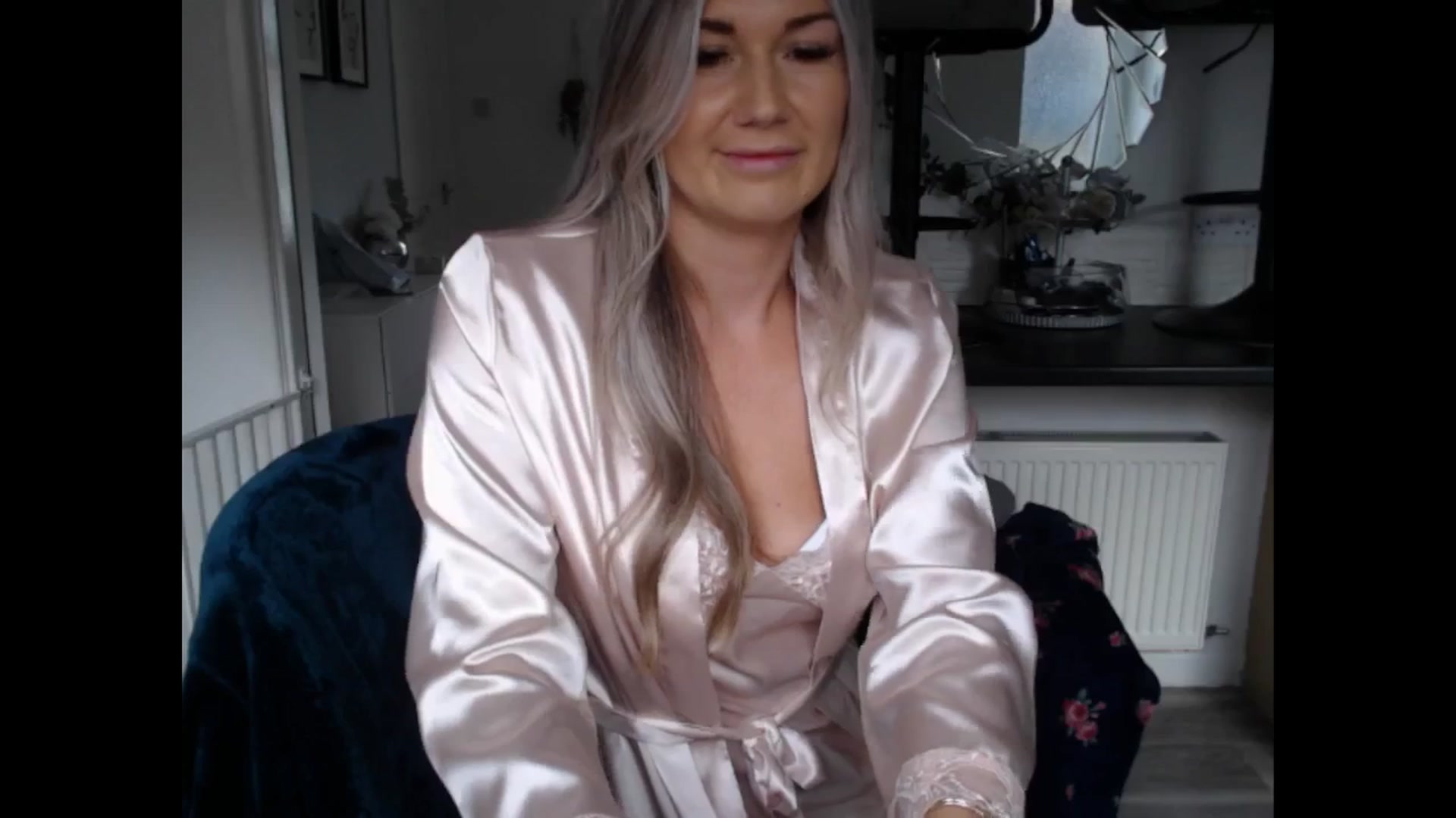 Gallery image thumbnail from LovelyLucy25's myfreecams stream on, 03/21/2025, 10:05 image 9 of 20