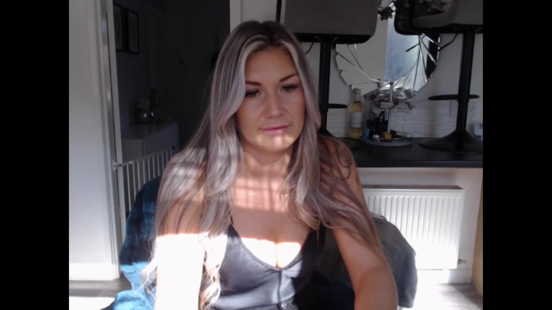 Gallery image thumbnail from LovelyLucy25's myfreecams stream on, 03/28/2025, 10:19 image 10 of 20