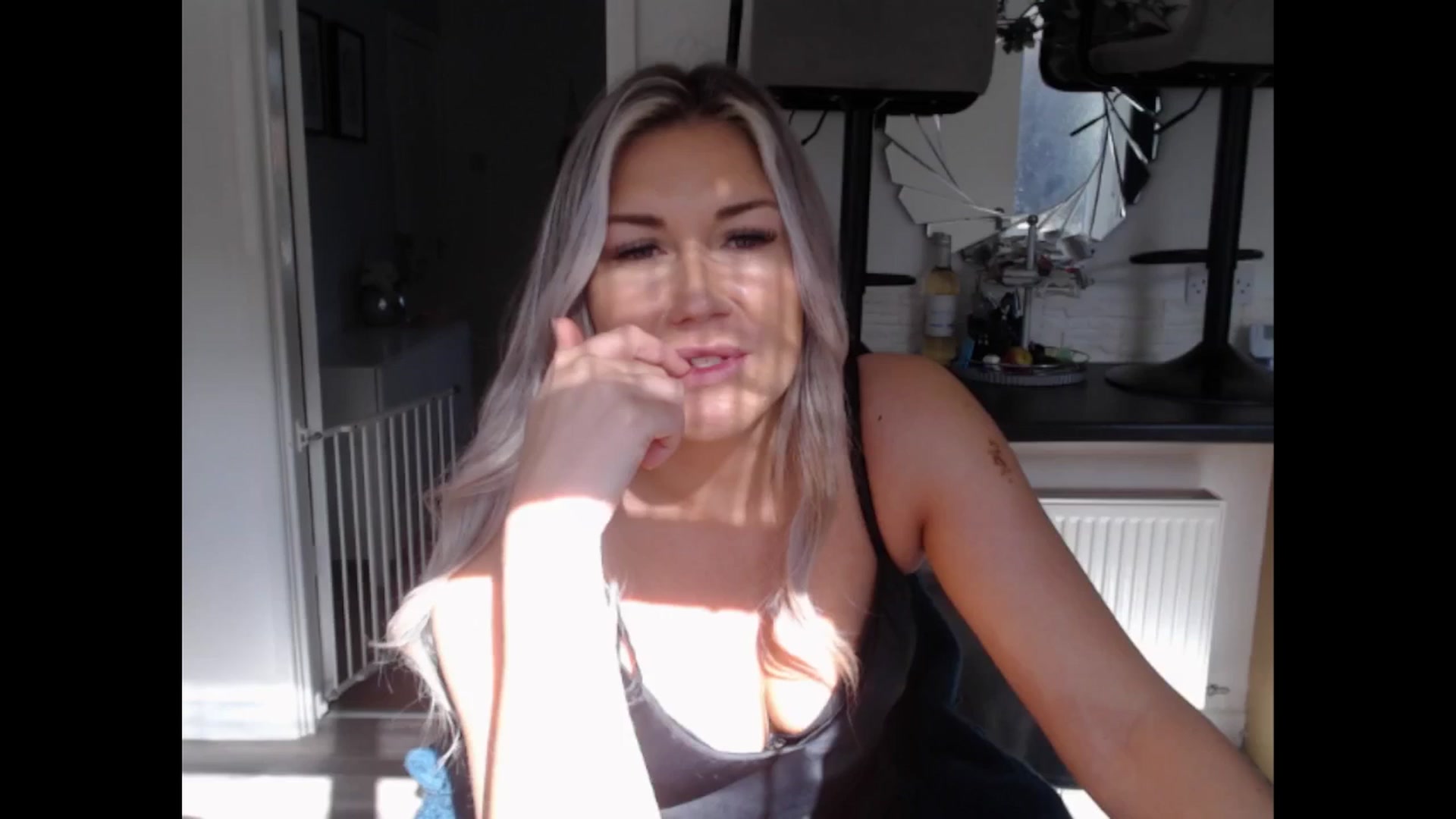 Gallery image thumbnail from LovelyLucy25's myfreecams stream on, 03/28/2025, 10:19 image 8 of 20