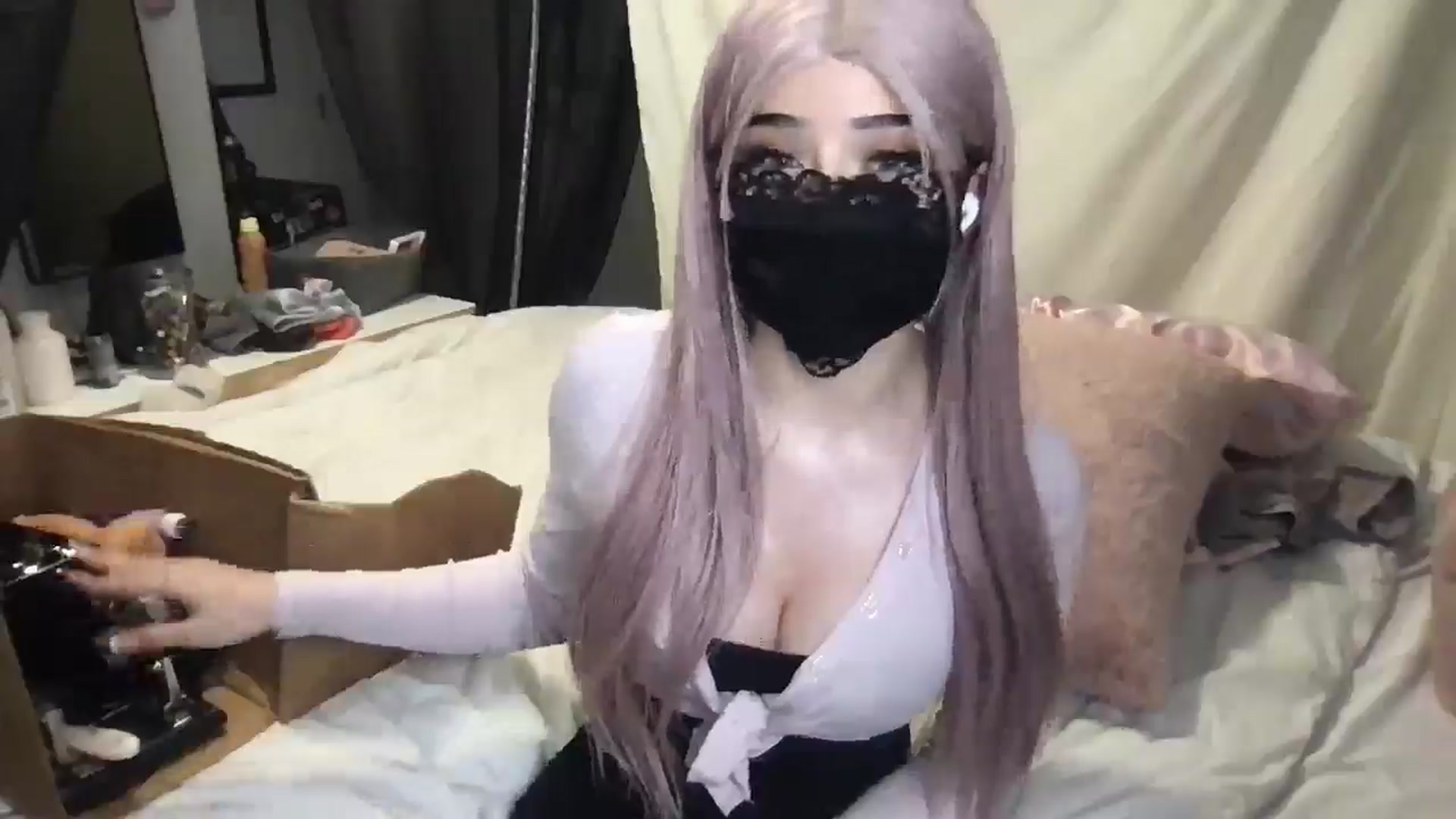 Gallery image thumbnail from LovelyLuna_'s myfreecams stream on, 04/12/2025, 02:58 image 13 of 20