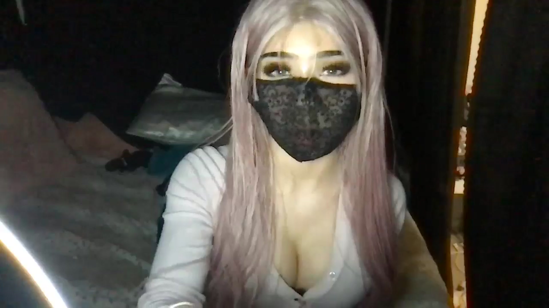 Gallery image thumbnail from LovelyLuna_'s myfreecams stream on, 05/01/2025, 02:52 image 14 of 20