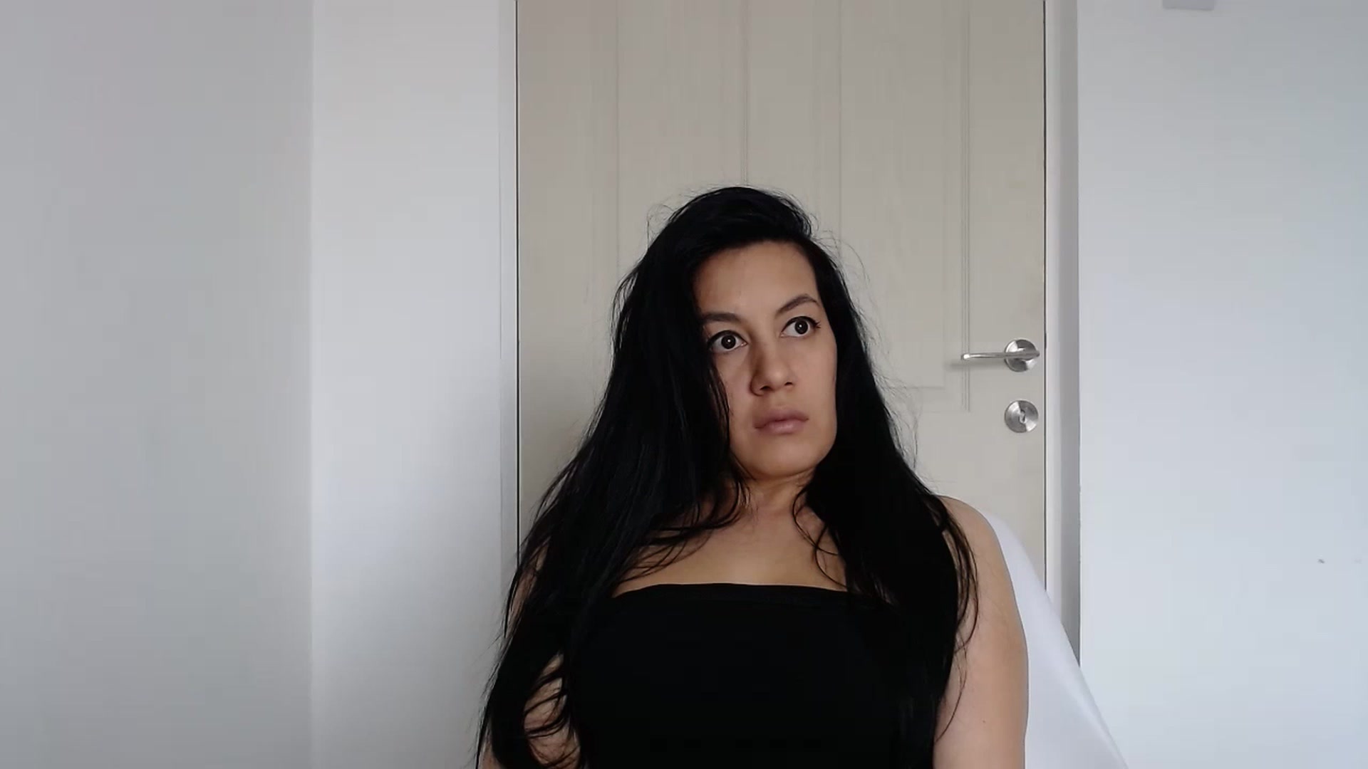 Gallery image thumbnail from LovelyMaria99's myfreecams stream on, 03/01/2023, 13:28 image 16 of 20