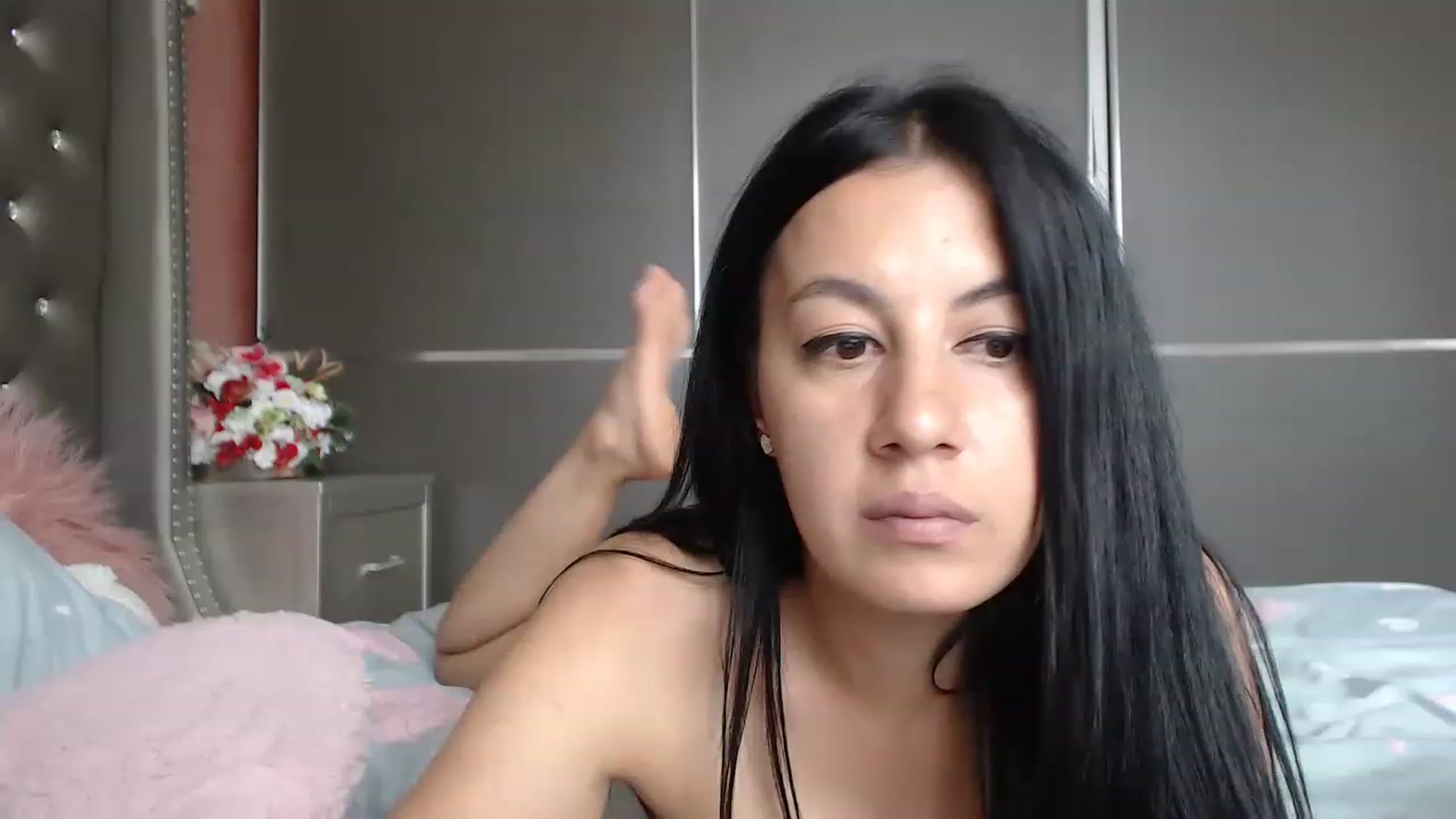 Gallery image thumbnail from LovelyMaria99's myfreecams stream on, 06/29/2023, 12:07 image 7 of 20