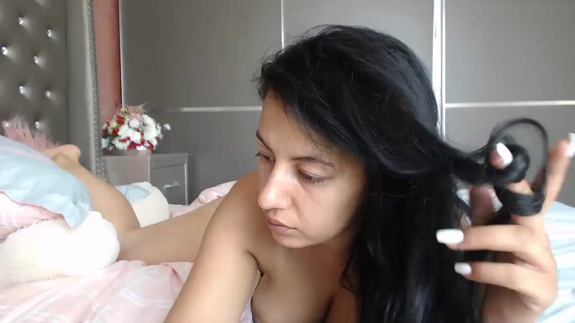 Gallery image thumbnail from LovelyMaria99's myfreecams stream on, 07/26/2023, 10:58 image 1 of 20