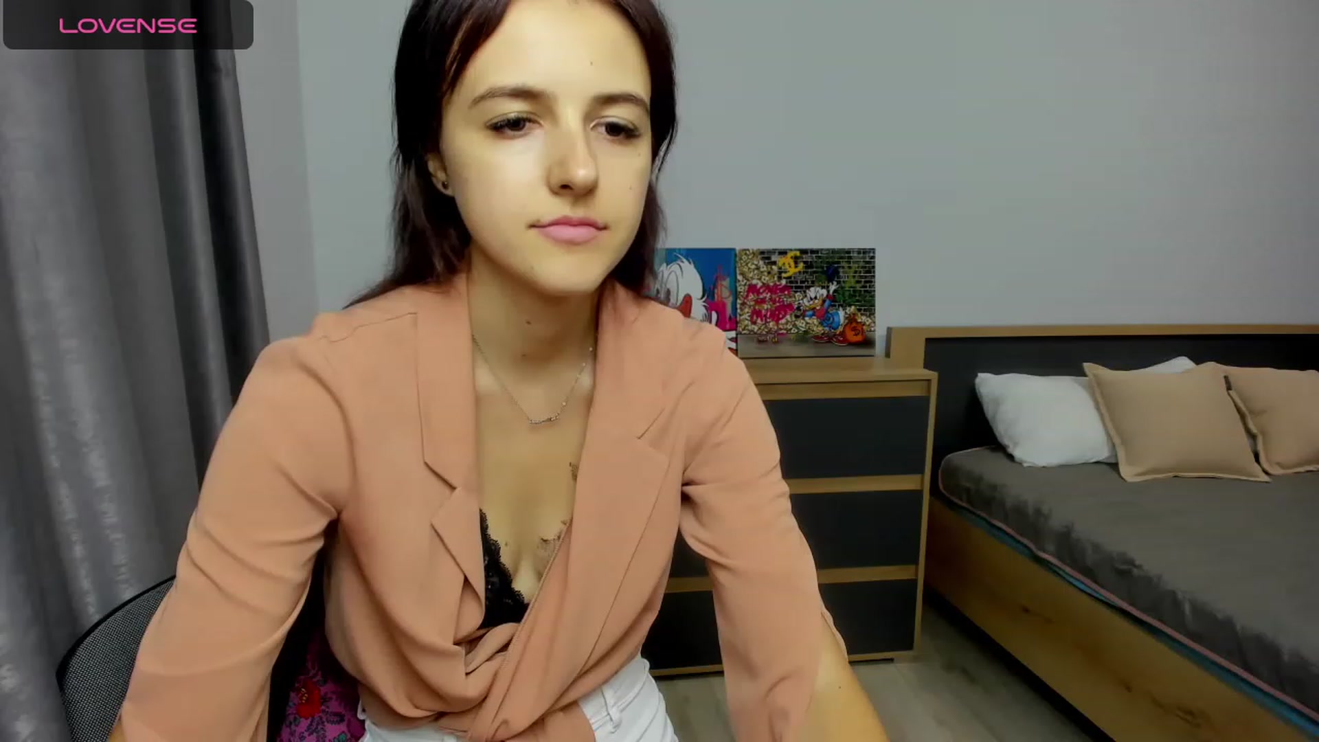 Gallery image thumbnail from LovelyMirra's myfreecams stream on, 08/24/2023, 21:13 image 19 of 20