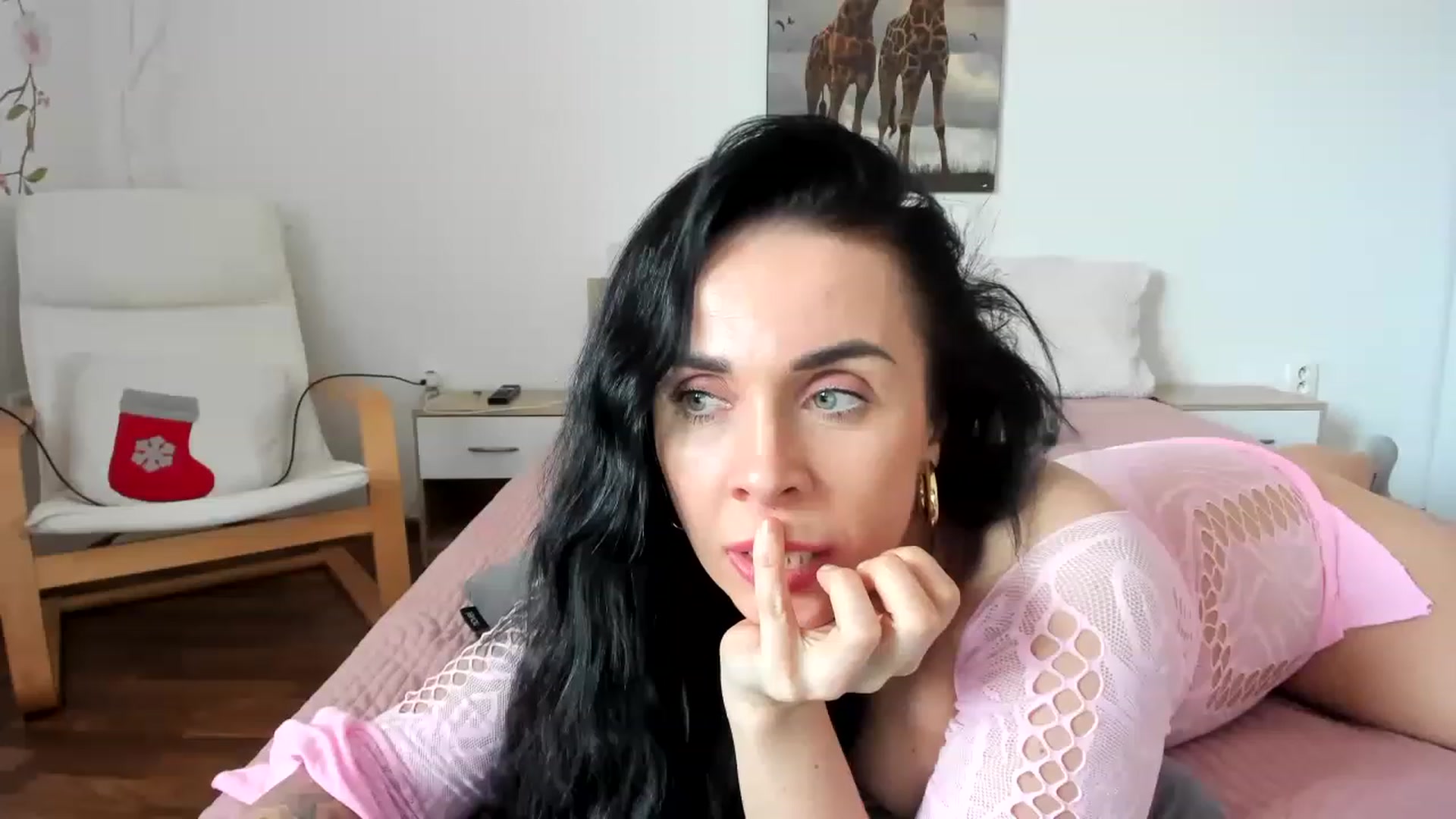 Gallery image thumbnail from LovelyVendy's myfreecams stream on, 03/10/2023, 13:47 image 16 of 20