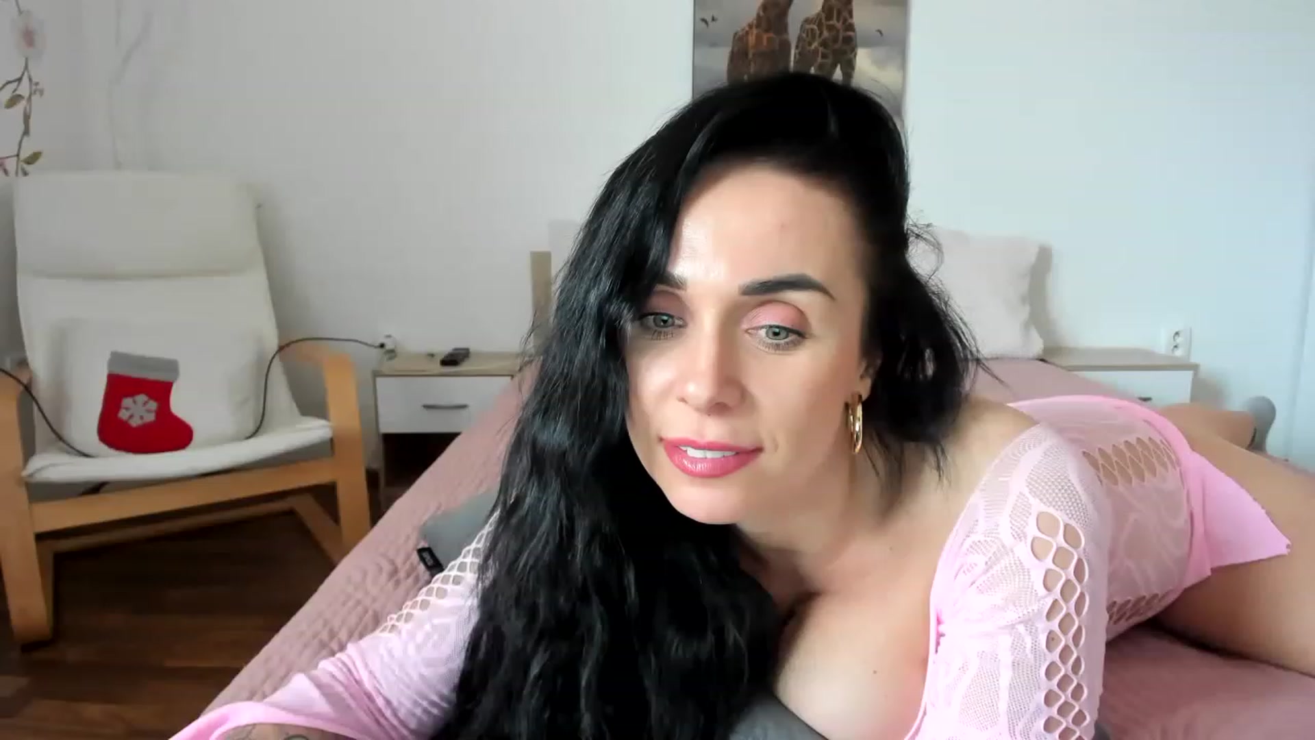 Gallery image thumbnail from LovelyVendy's myfreecams stream on, 03/10/2023, 13:47 image 15 of 20