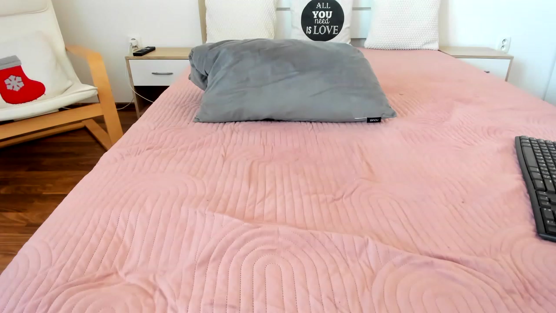 Gallery image thumbnail from LovelyVendy's myfreecams stream on, 03/12/2023, 13:57 image 2 of 20