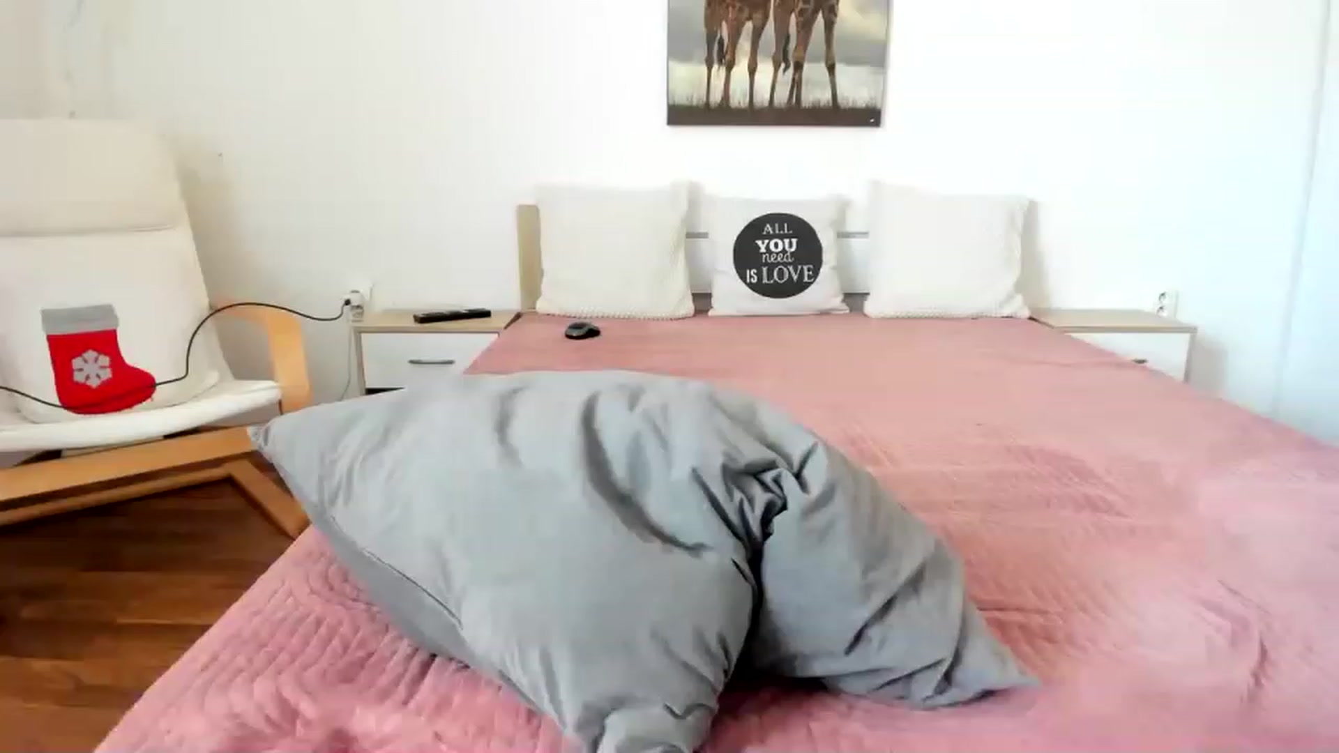 Gallery image thumbnail from LovelyVendy's myfreecams stream on, 03/22/2023, 13:49 image 11 of 20