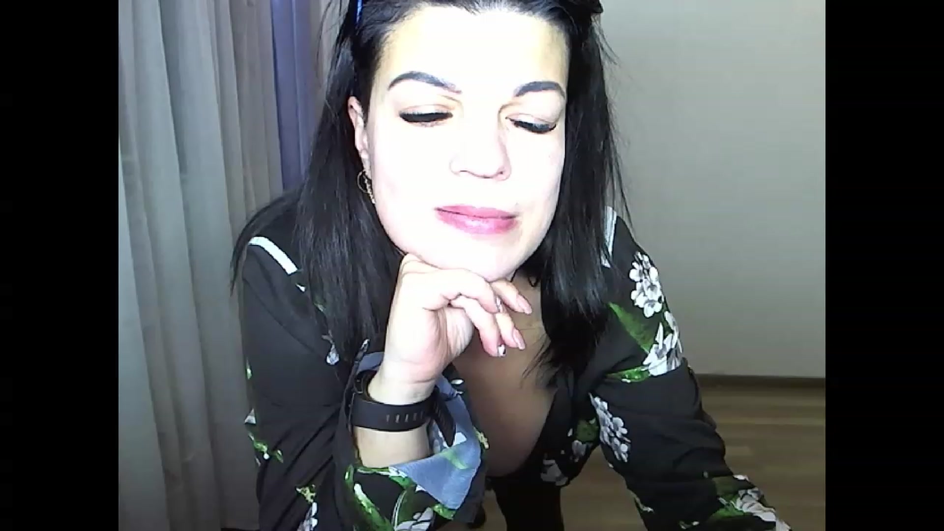 Gallery image thumbnail from Lovely_34EE's myfreecams stream on, 11/14/2022, 16:36 image 12 of 20