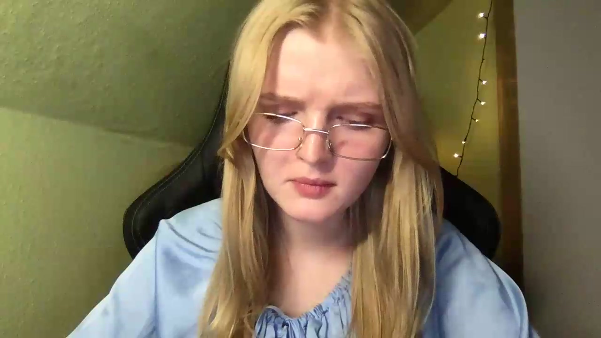 Gallery image thumbnail from Lovely_Ari's myfreecams stream on, 08/26/2026, 22:45 image 3 of 20