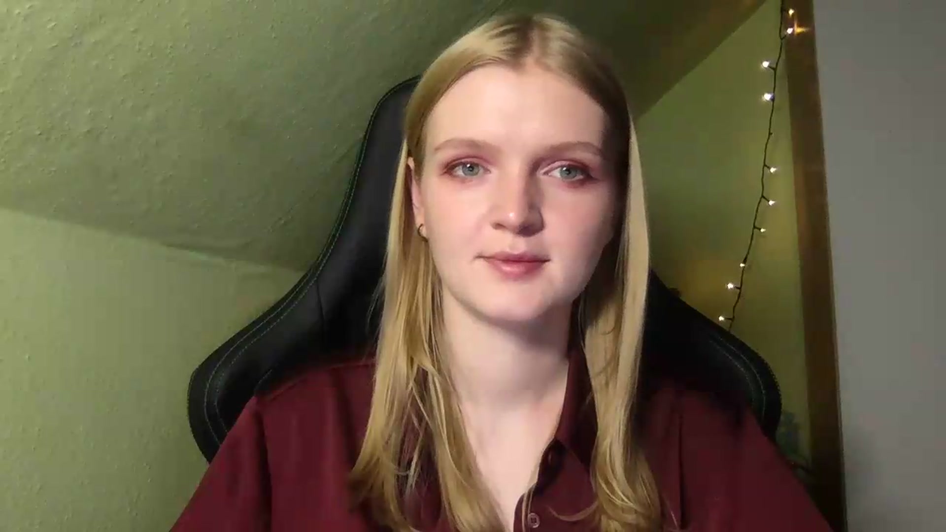 Gallery image thumbnail from Lovely_Ari's myfreecams stream on, 08/28/2026, 21:21 image 8 of 20