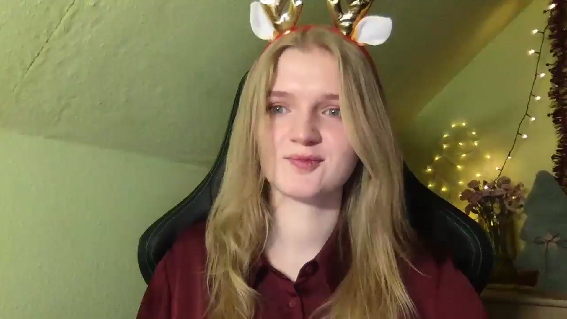 Gallery image thumbnail from Lovely_Kitten's myfreecams stream on, 12/25/2025, 17:18 image 8 of 20