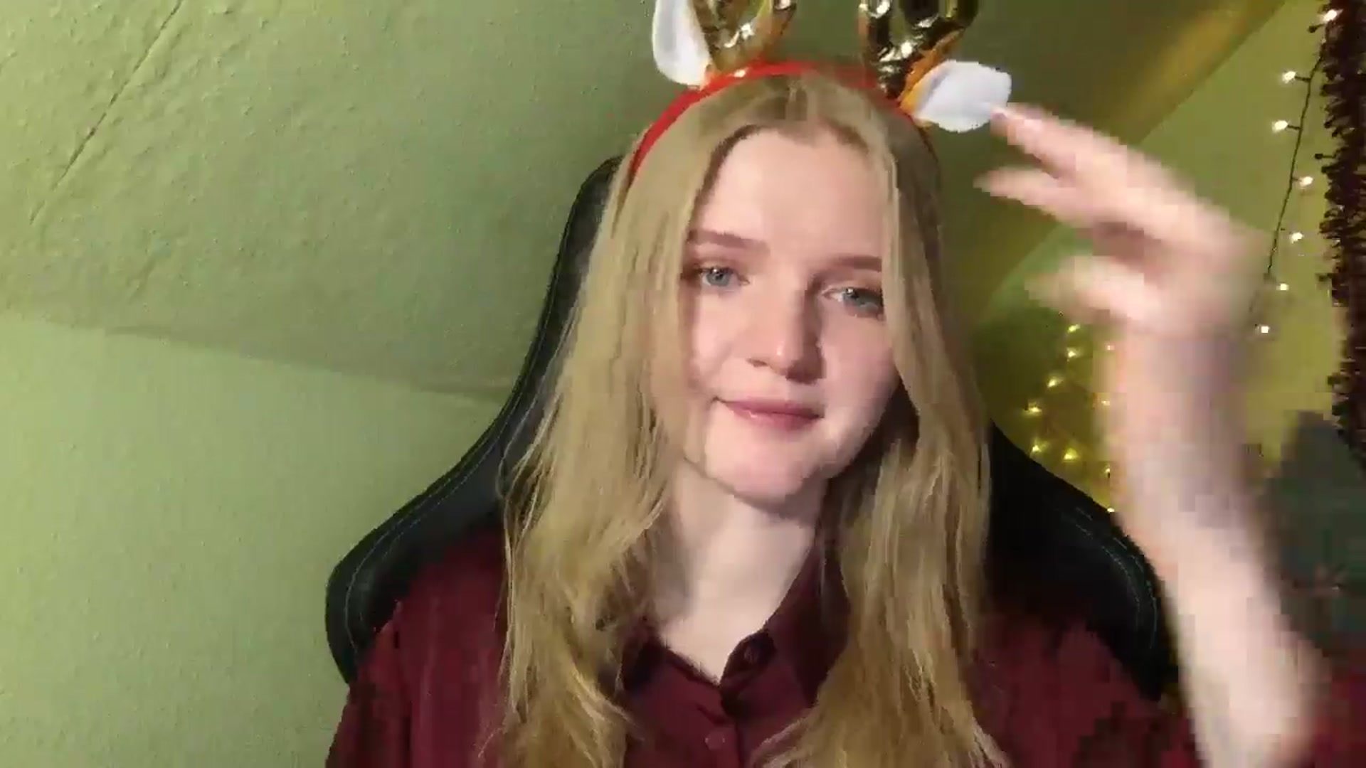 Gallery image thumbnail from Lovely_Kitten's myfreecams stream on, 12/25/2025, 17:18 image 5 of 20